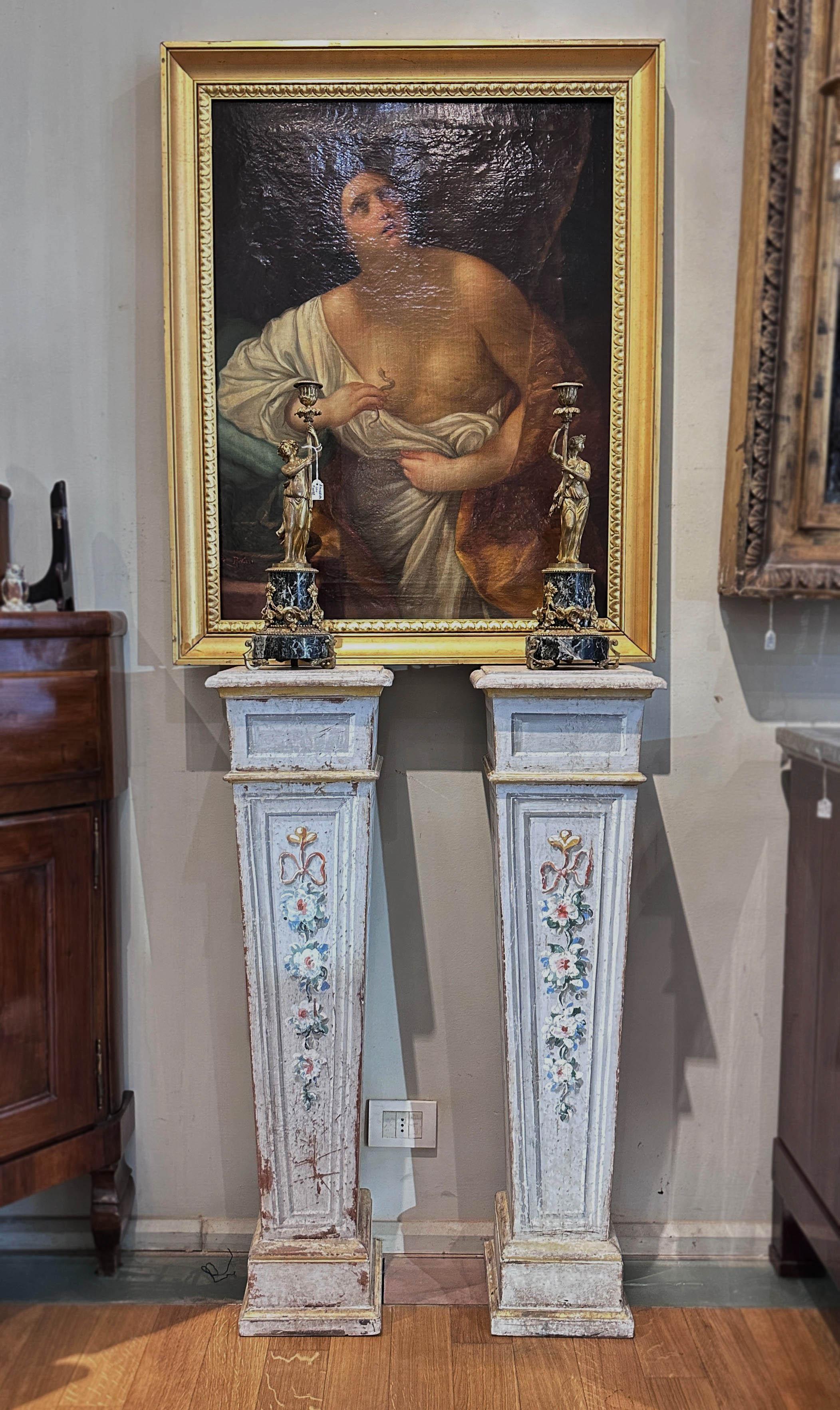 18th CENTURY PAINTED WOOD COLUMNS For Sale 3