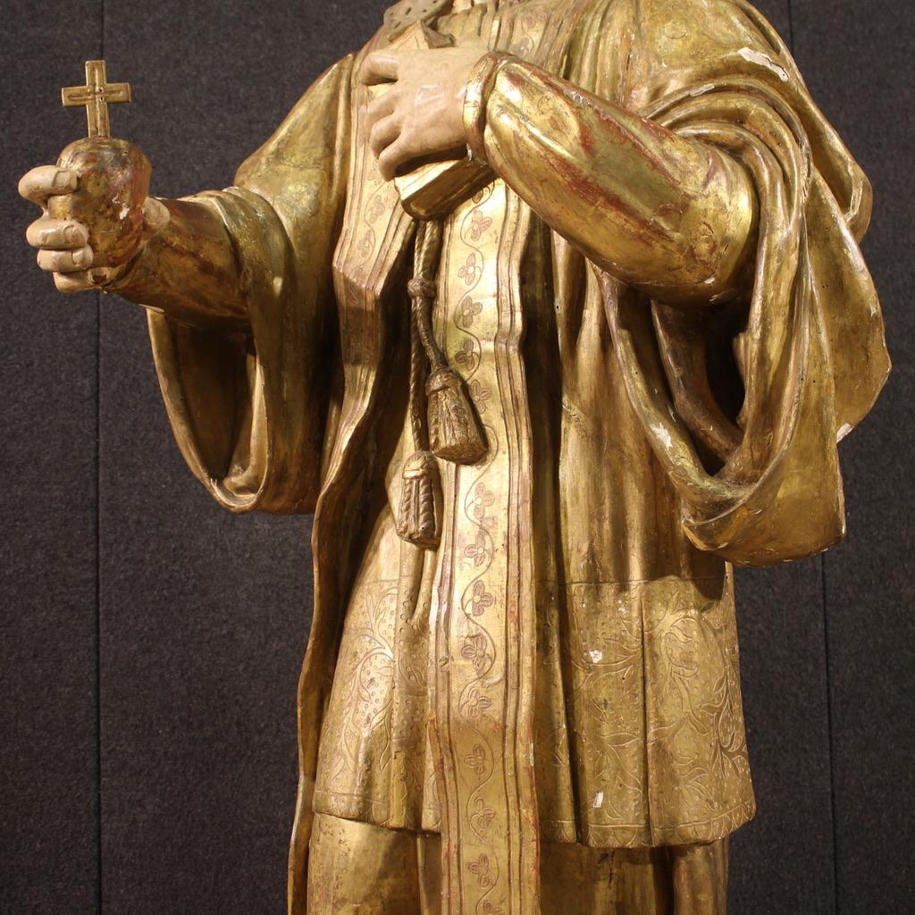 Sculpture religieuse française en bois peint du 18ème siècle Saint François de vente 1730 en vente 6