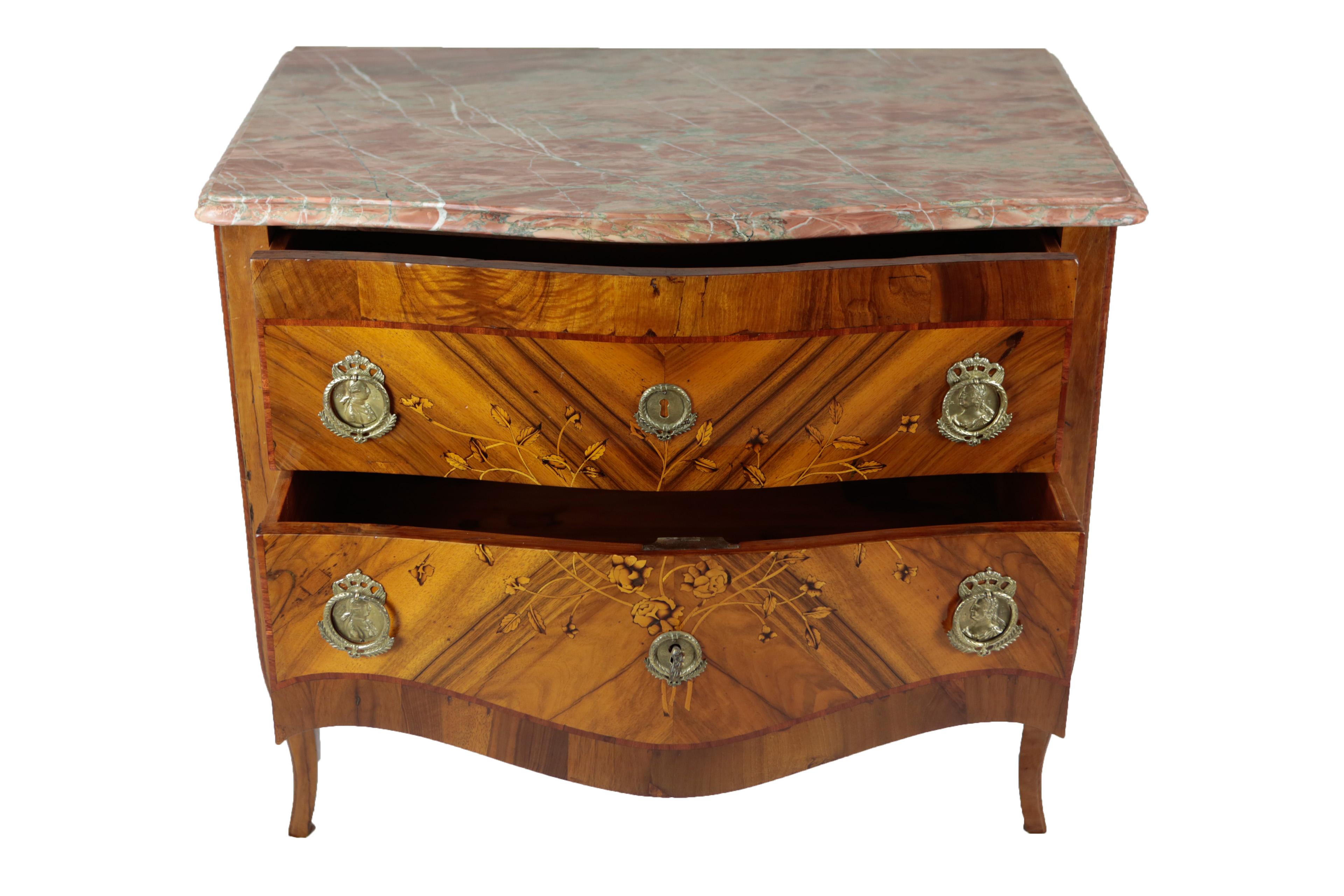 18th Century Pair Chest of Drawers, Austria, circa 1760-1790, Marble Top Nutwood In Good Condition For Sale In Muenster, NRW