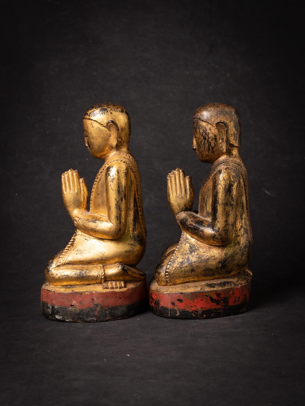 18th century pair of antique wooden Burmese Monk statues - OriginalBuddhas In Good Condition For Sale In DEVENTER, NL