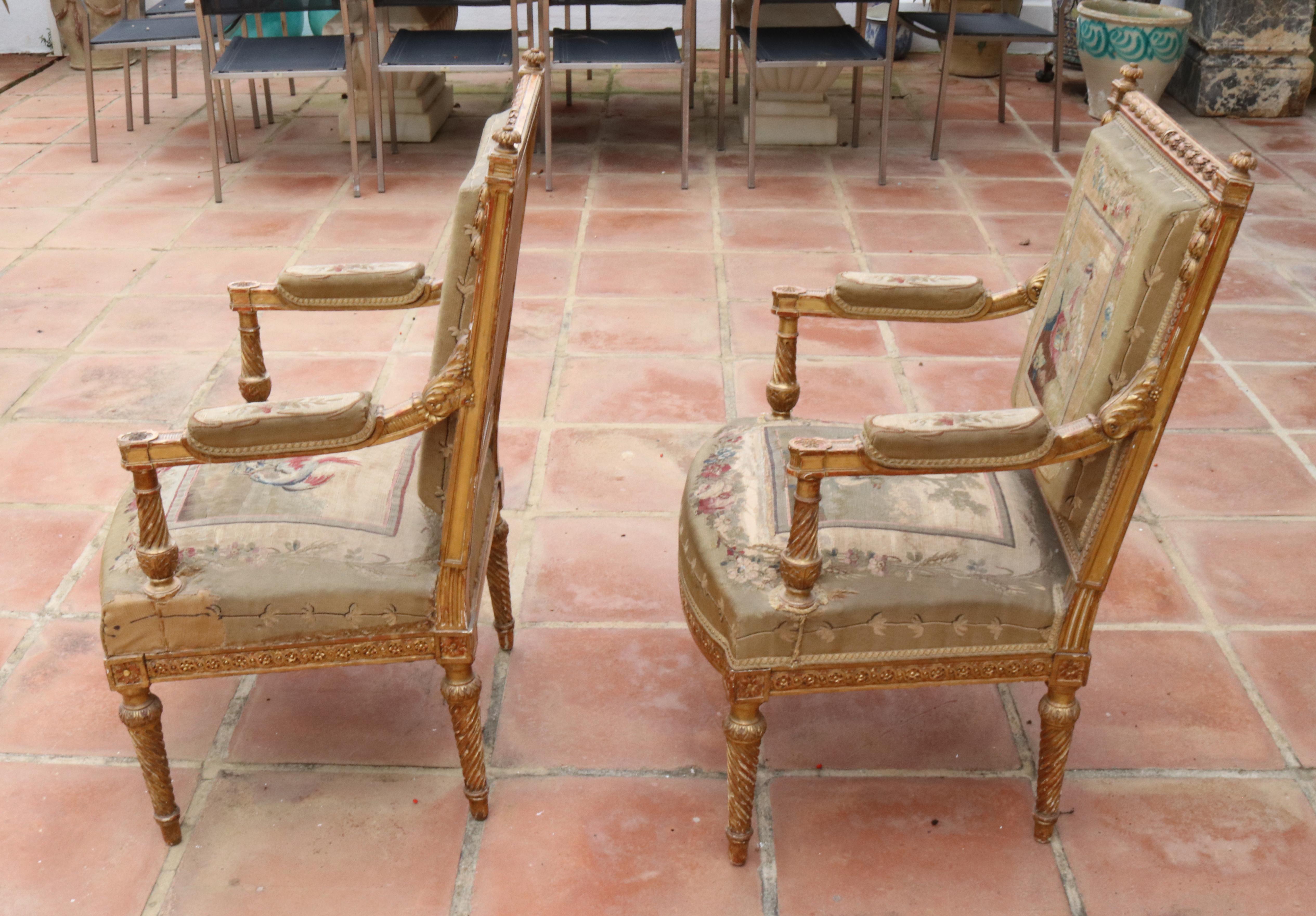 18th Century Pair of French Aubusson Armchairs with Gilded Wooden Frames For Sale 1