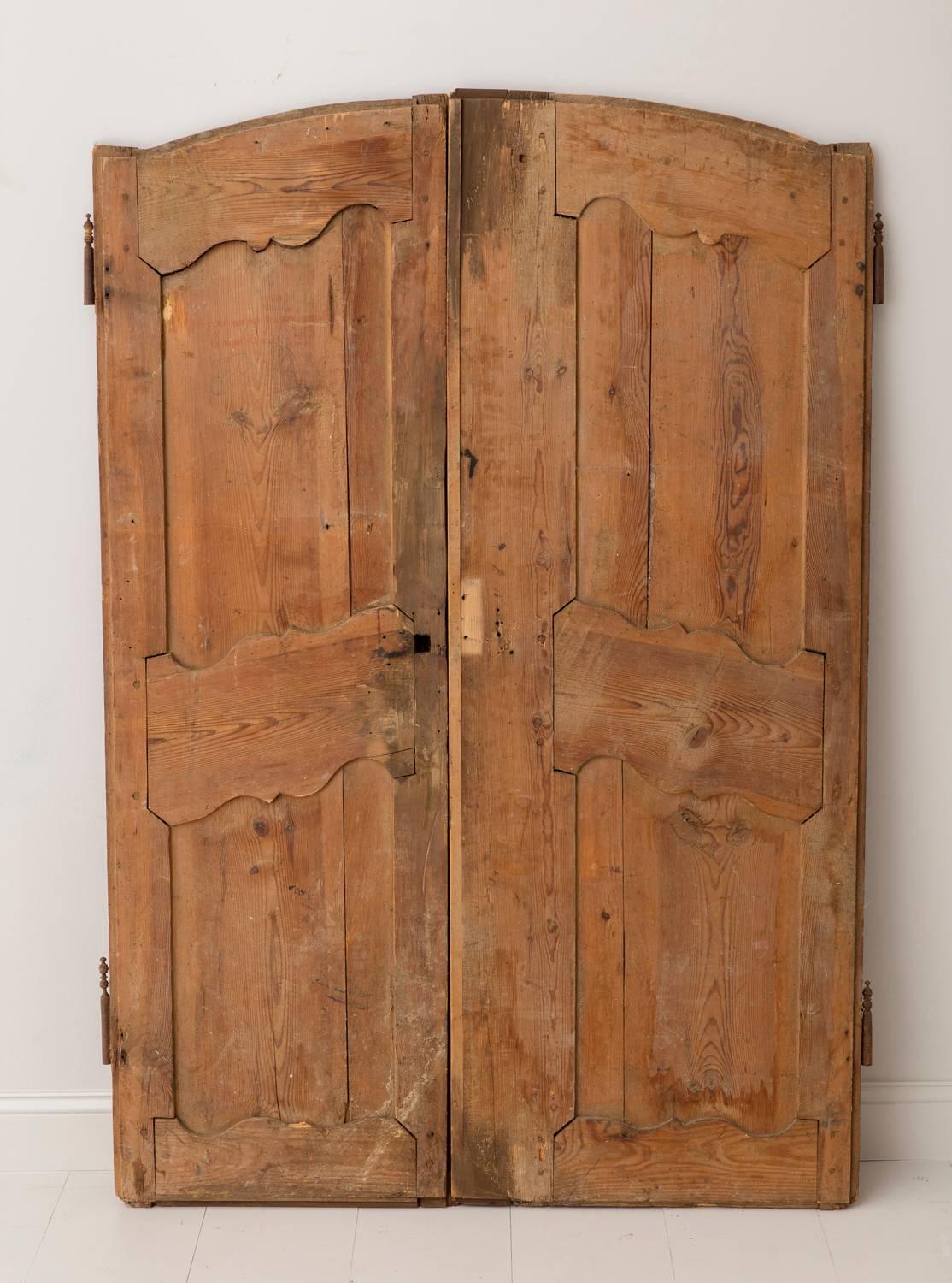 18th Century Pair of French Louis XV Style Walnut Armoire Doors 2