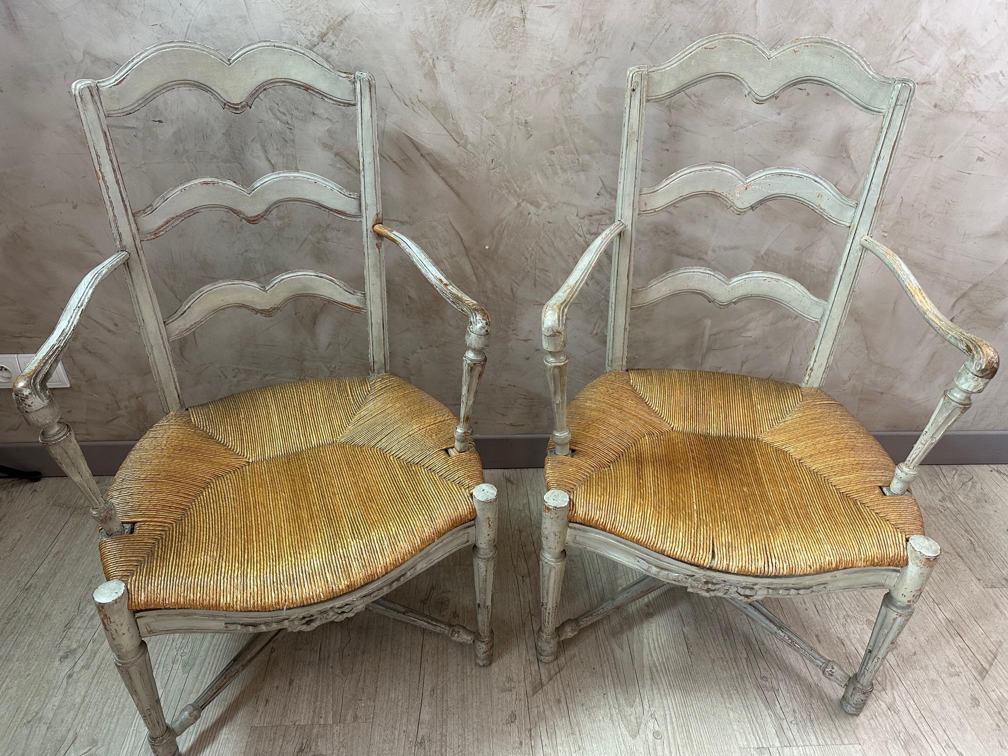 18th century, Pair of French Provincial Straw and Wood Armchair In Good Condition In LEGNY, FR