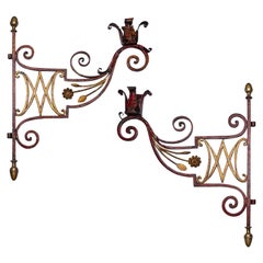 18ème siècle Paire de chandeliers muraux dorés à l'or fin Supports de chandeliers italiens
