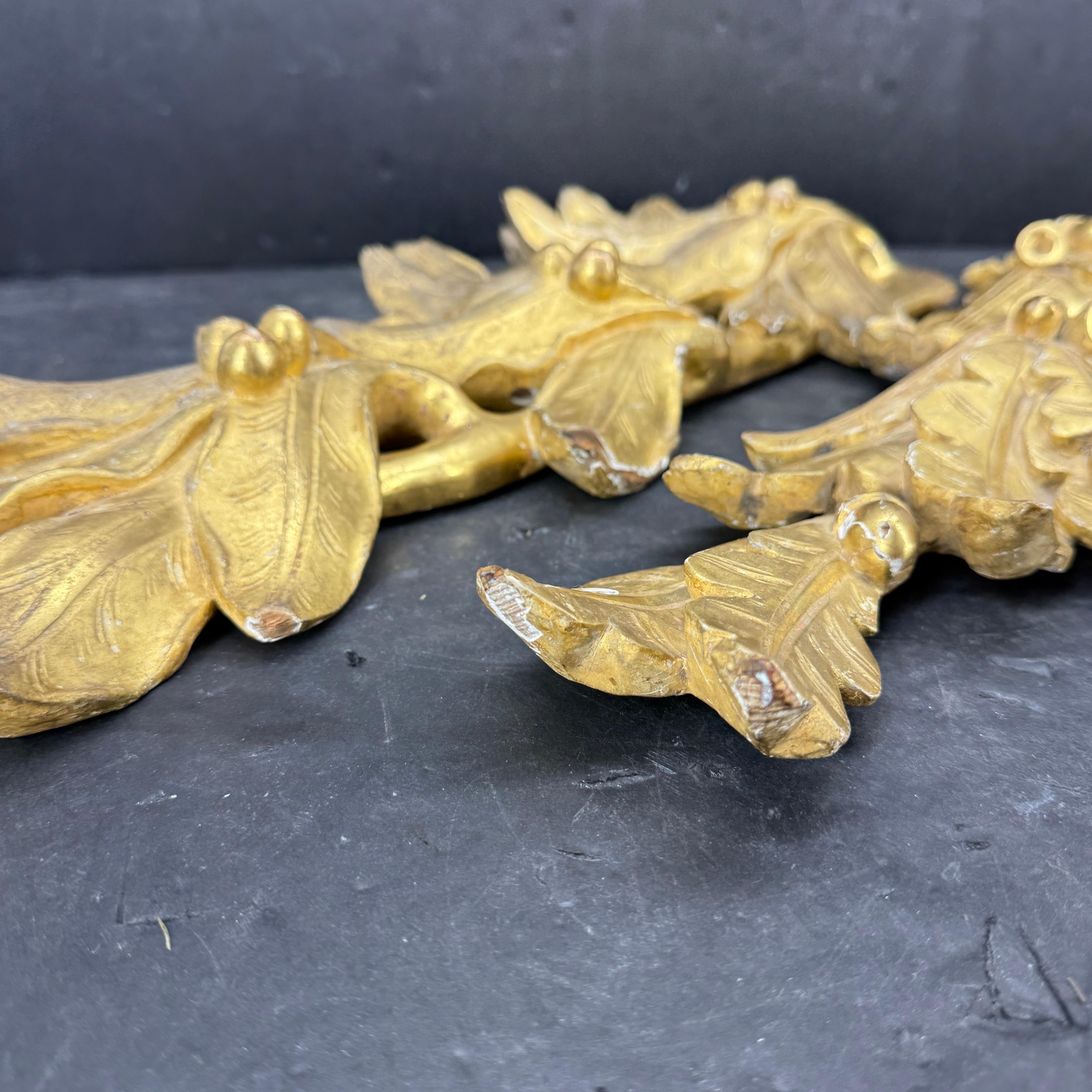 18th Century Pair of Gilt Wood Wall Fragments Sculptures with Leaves and Acorns en vente 8