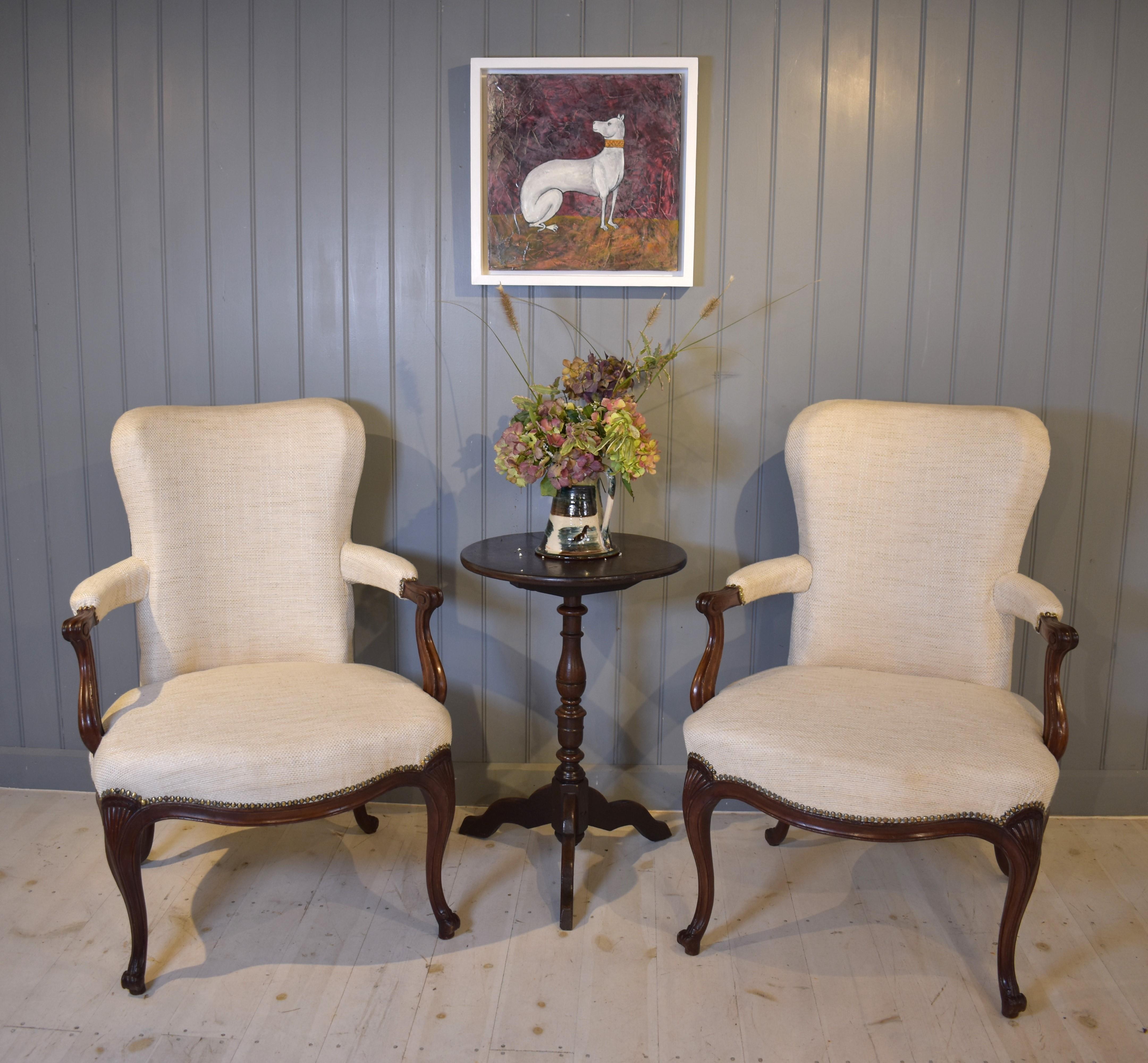 18th century pair of Hepplewhite open armchairs For Sale 7