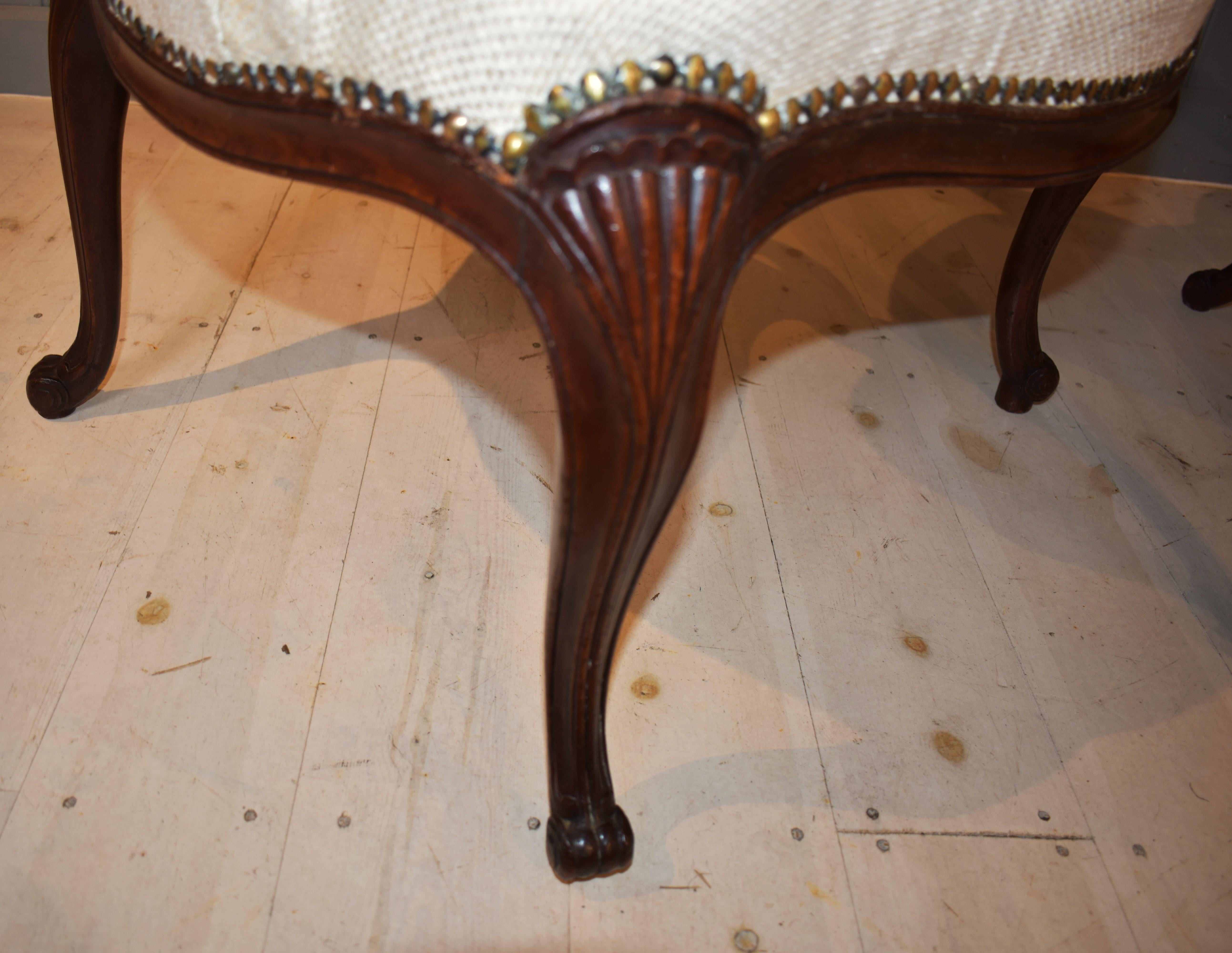 18th century pair of Hepplewhite open armchairs For Sale 3