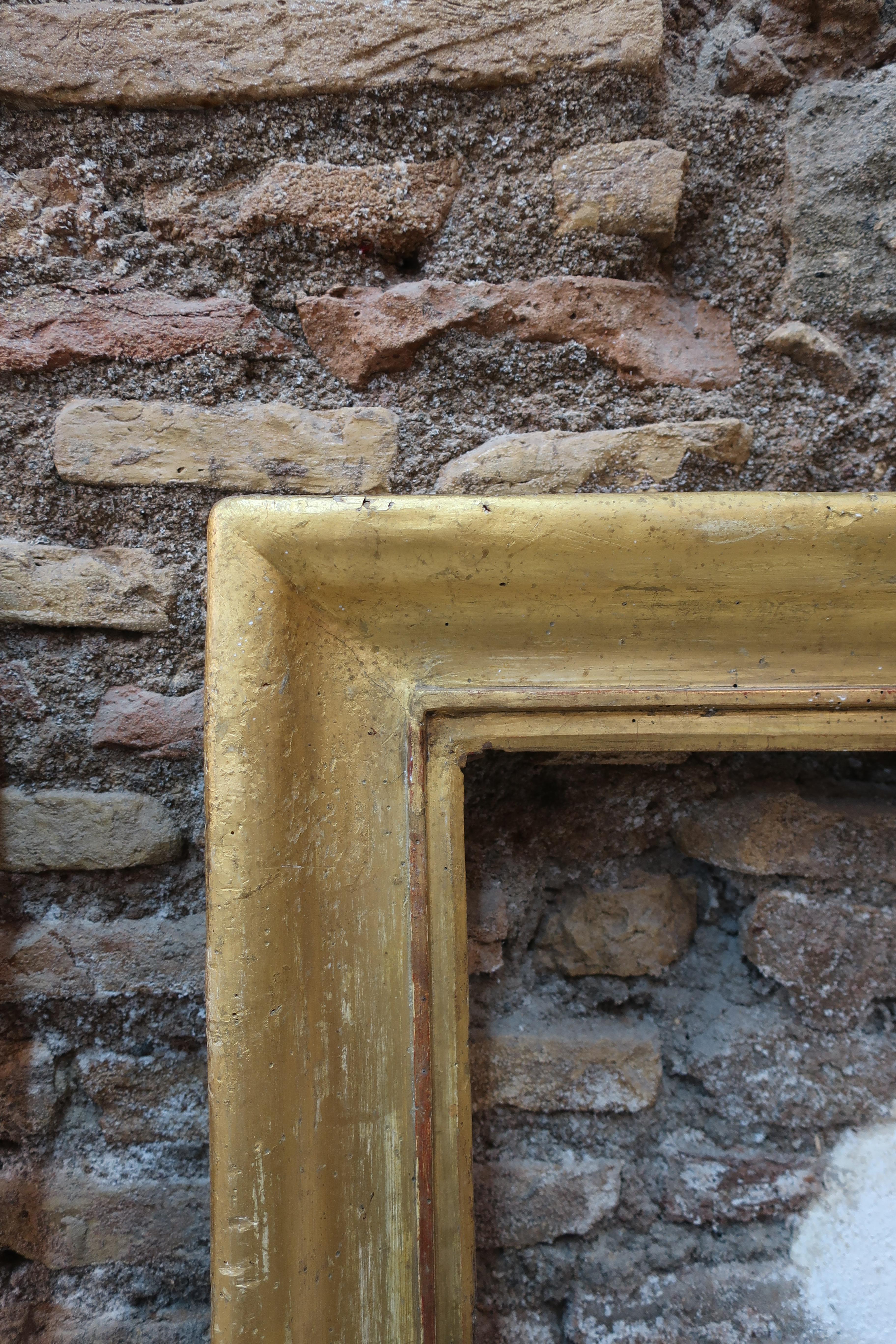 Italian 18th Century Pair of Identical Frames Gilded in Pure Gold Leaf For Sale