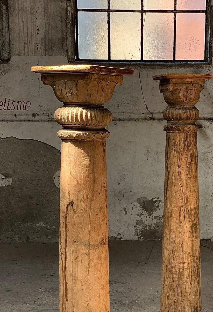 British Colonial 18th Century pair of Indian Wood pillars For Sale
