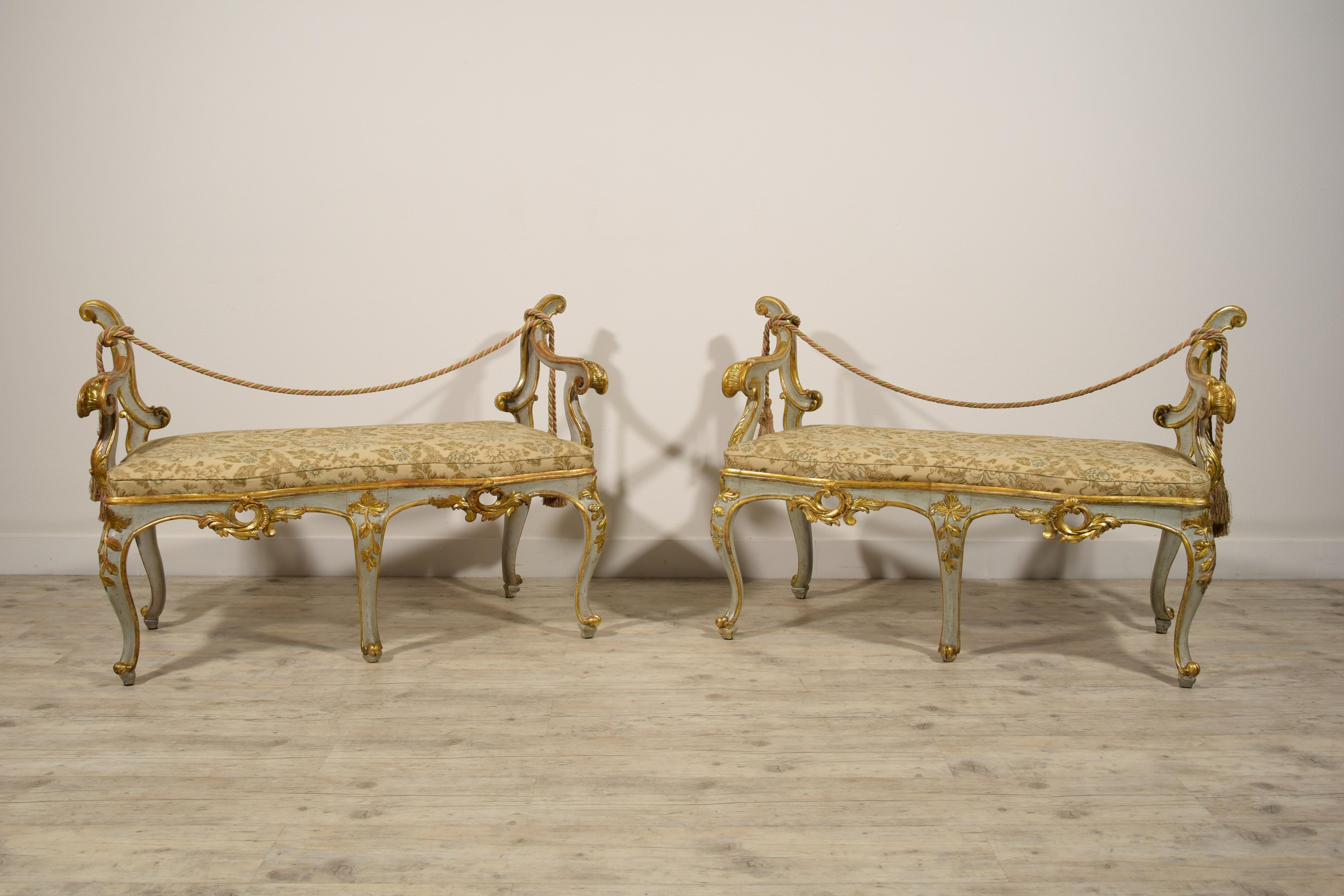 18th Century, Pair of Italian Baroque Lacquered and Gilt Wood Benches For Sale 8