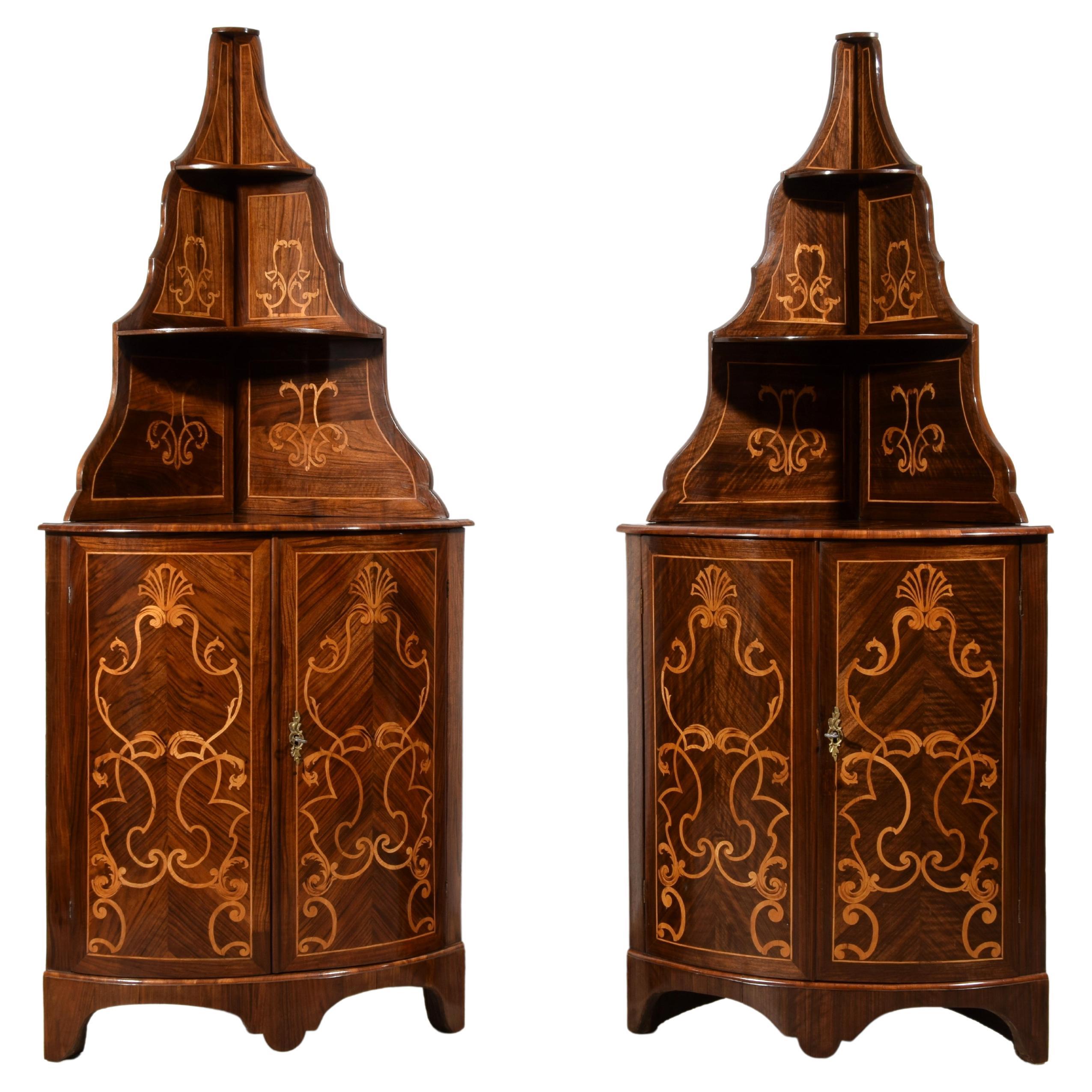 18th Century, Pair of Italian Inlay Wood Corner Cabinets For Sale