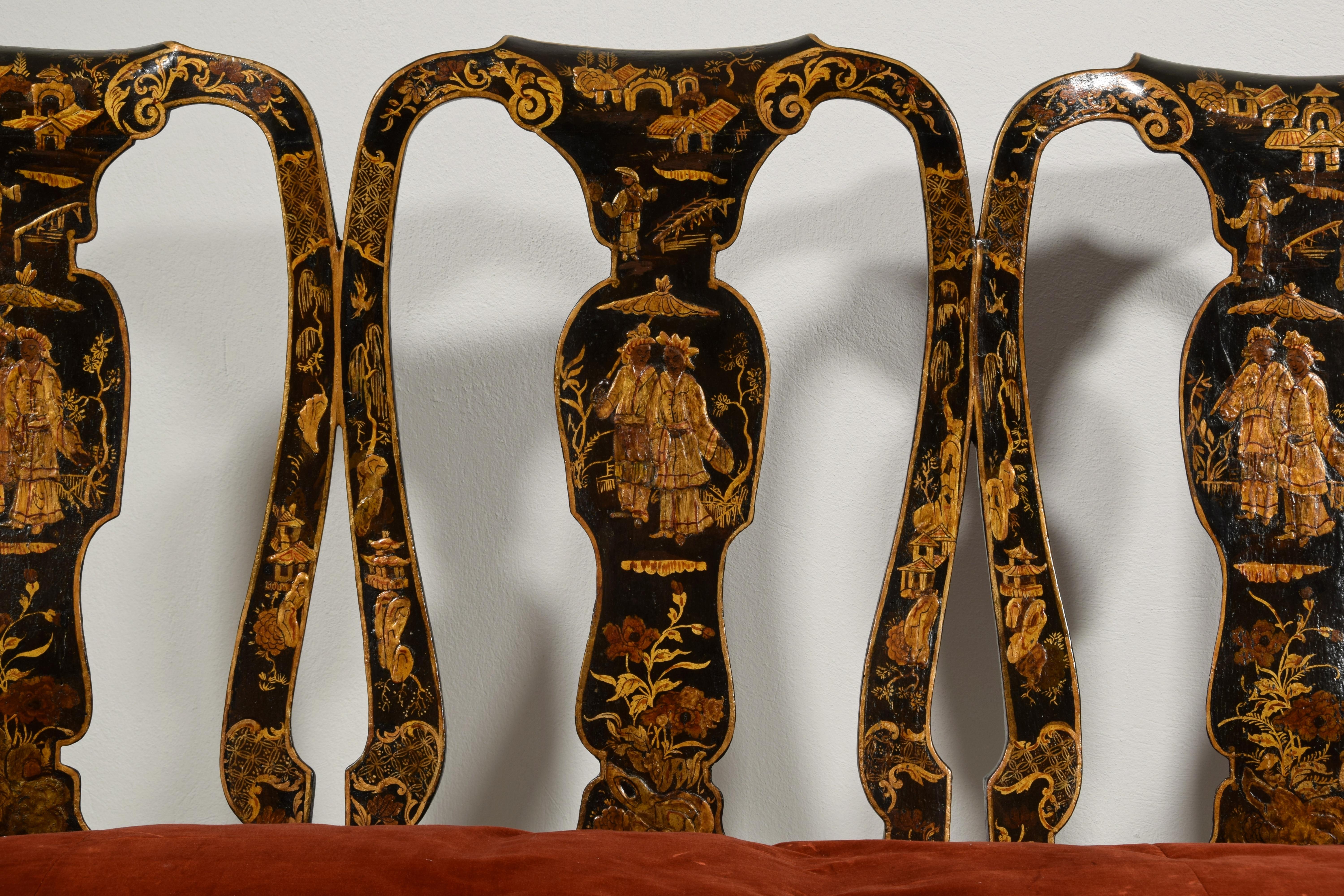 18th Century, Pair of Italian Lacquered Chinoiserie Wood Sofas For Sale 10