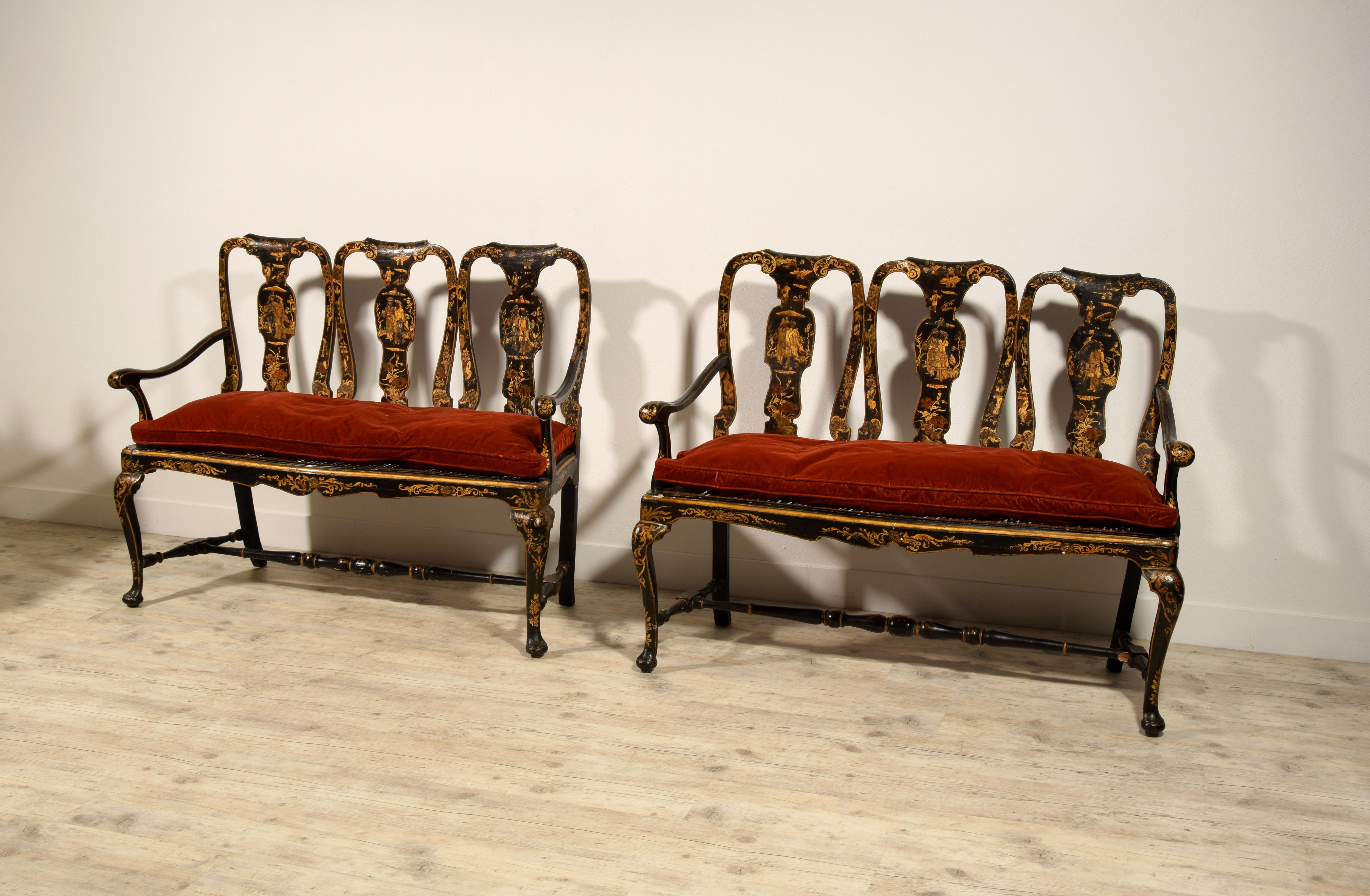 Baroque 18th Century, Pair of Italian Lacquered Chinoiserie Wood Sofas