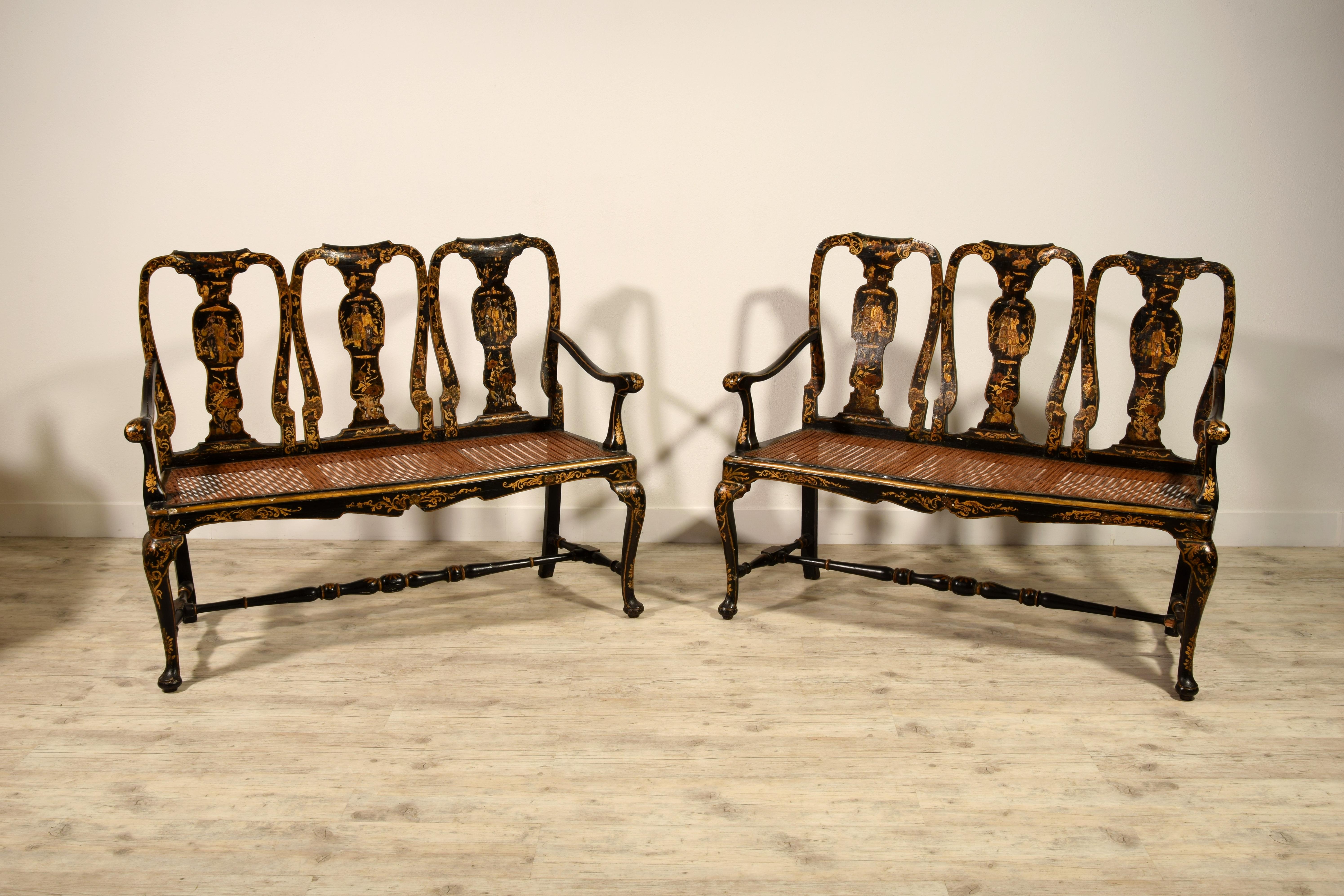 18th Century, Pair of Italian Lacquered Chinoiserie Wood Sofas 2