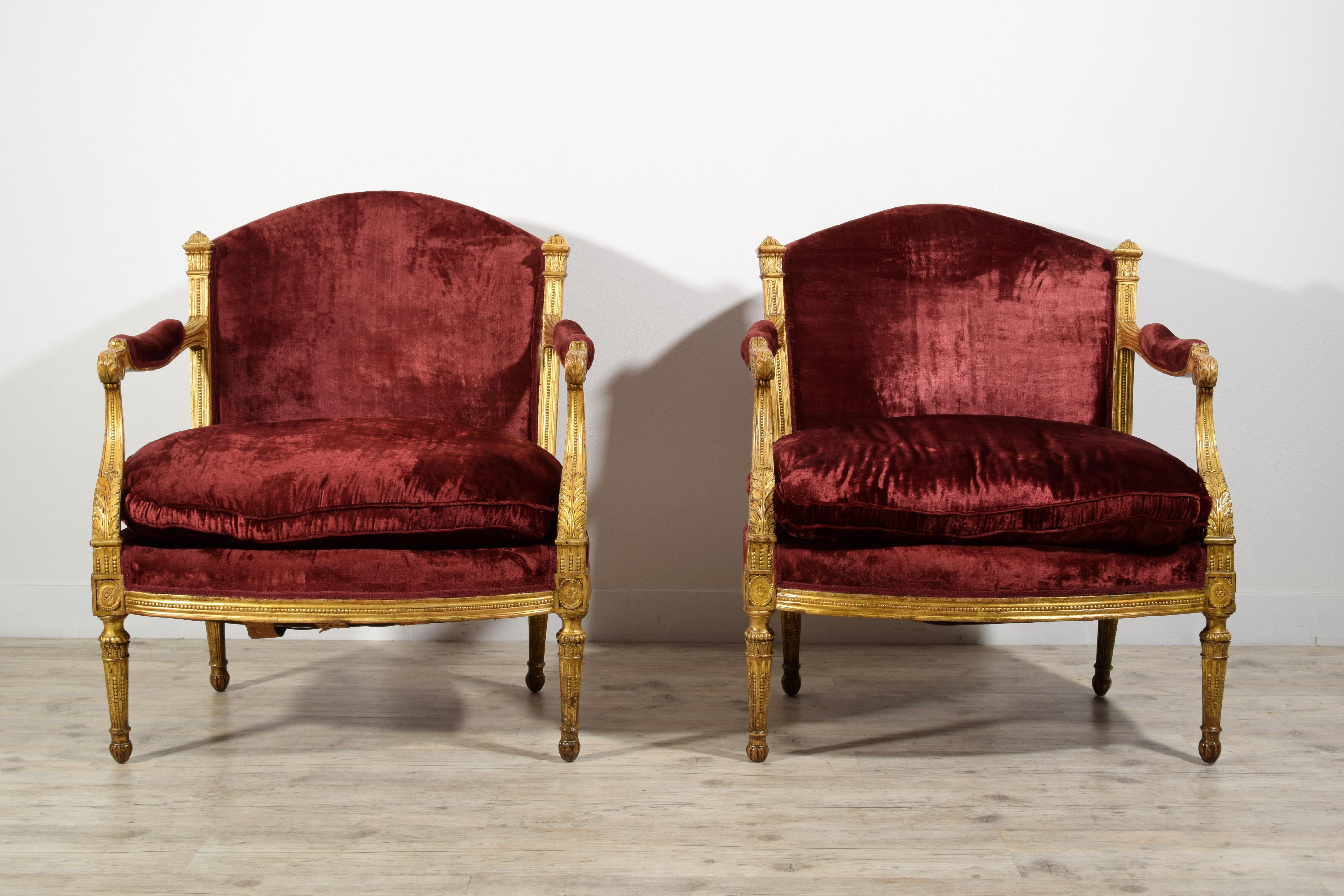 18th century Pair of Italian Large Wood Armchairs  9