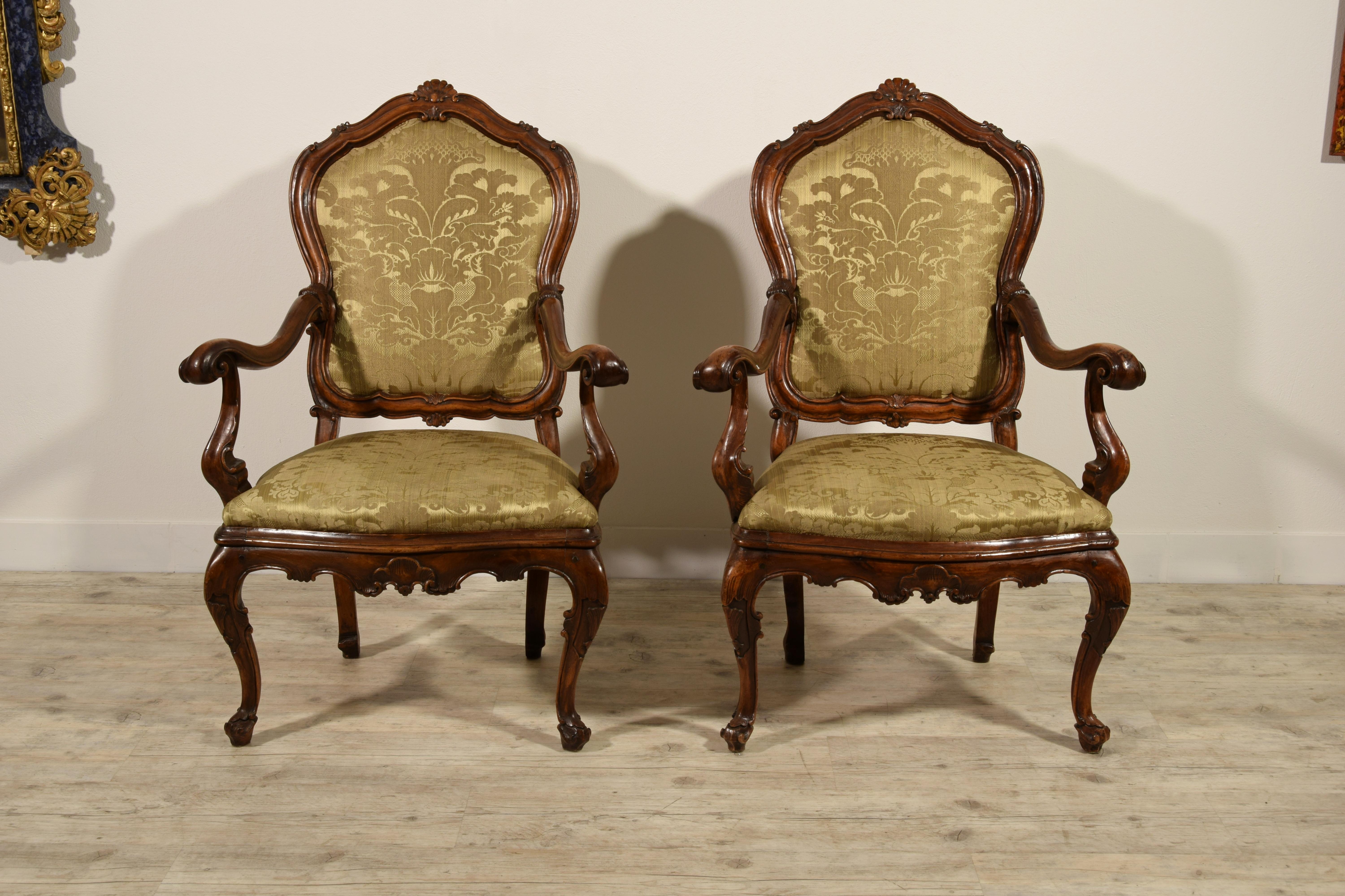 18th Century, Pair of Italian Louis XV Wood Armchairs 14