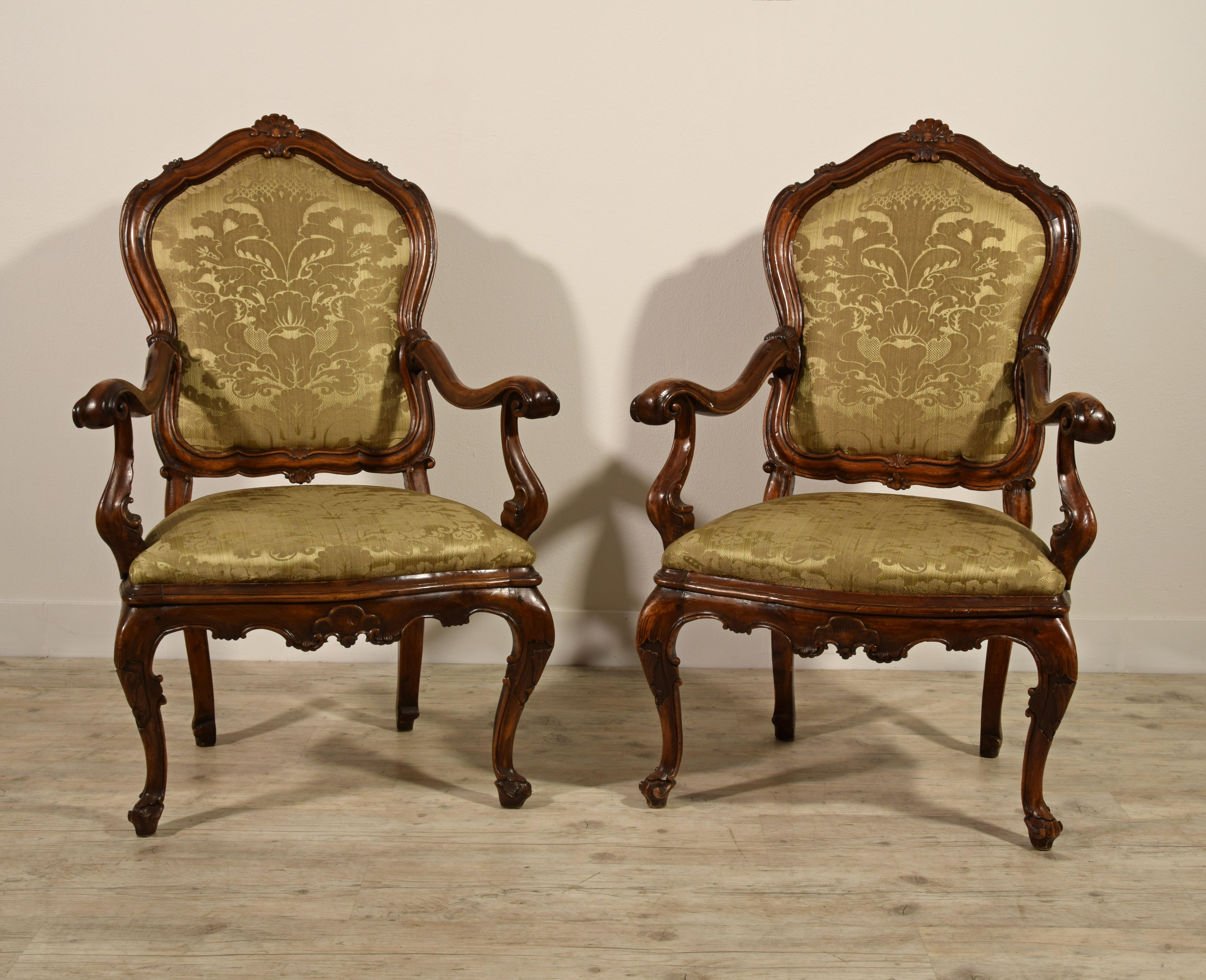 18th Century, Pair of Italian Louis XV Wood Armchairs 1