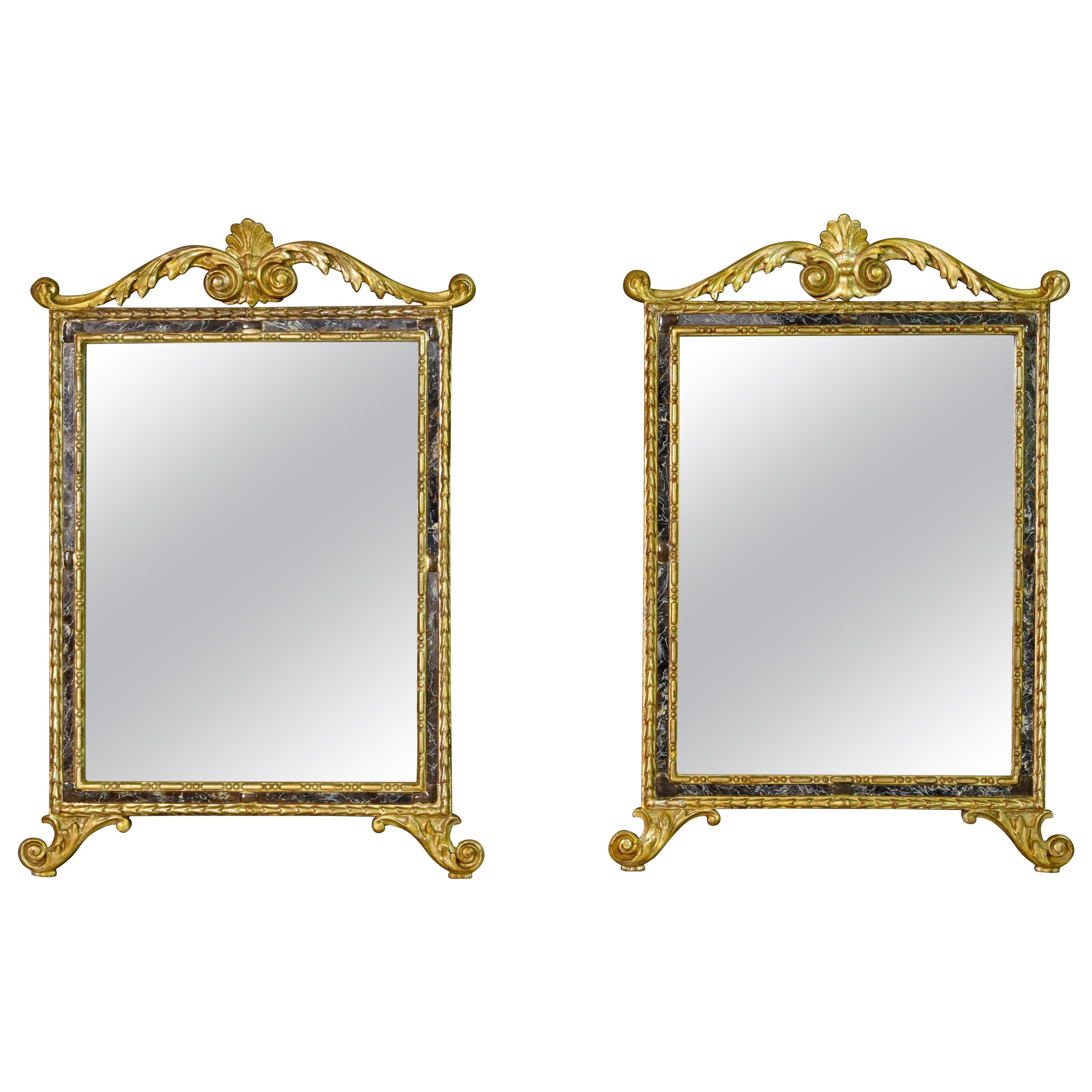 18th Century, Pair of Italian Neoclassical Carved and Giltwood Mirrors For Sale