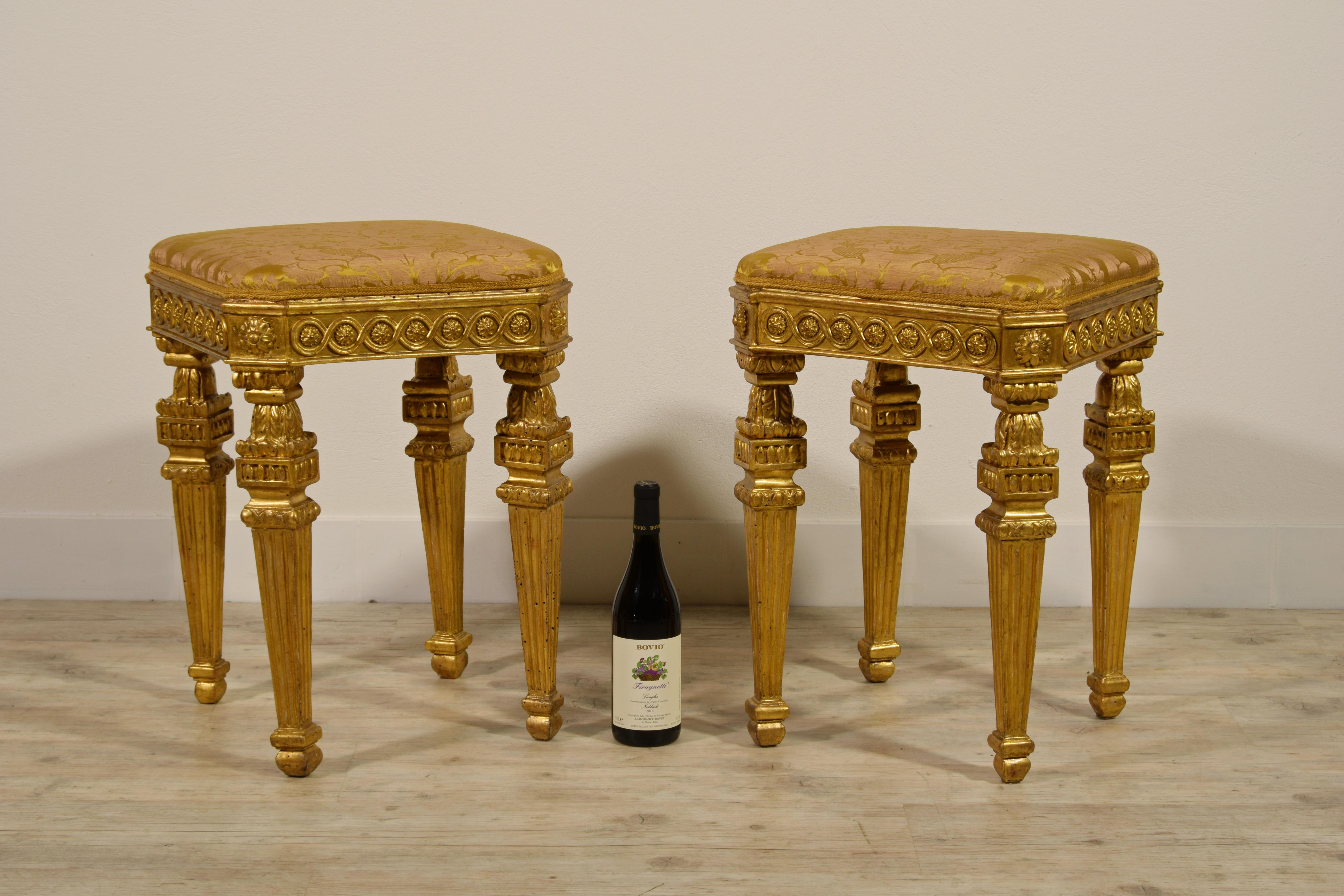 Hand-Carved 18th Century Pair of Italian Neoclassical Giltwood Stools