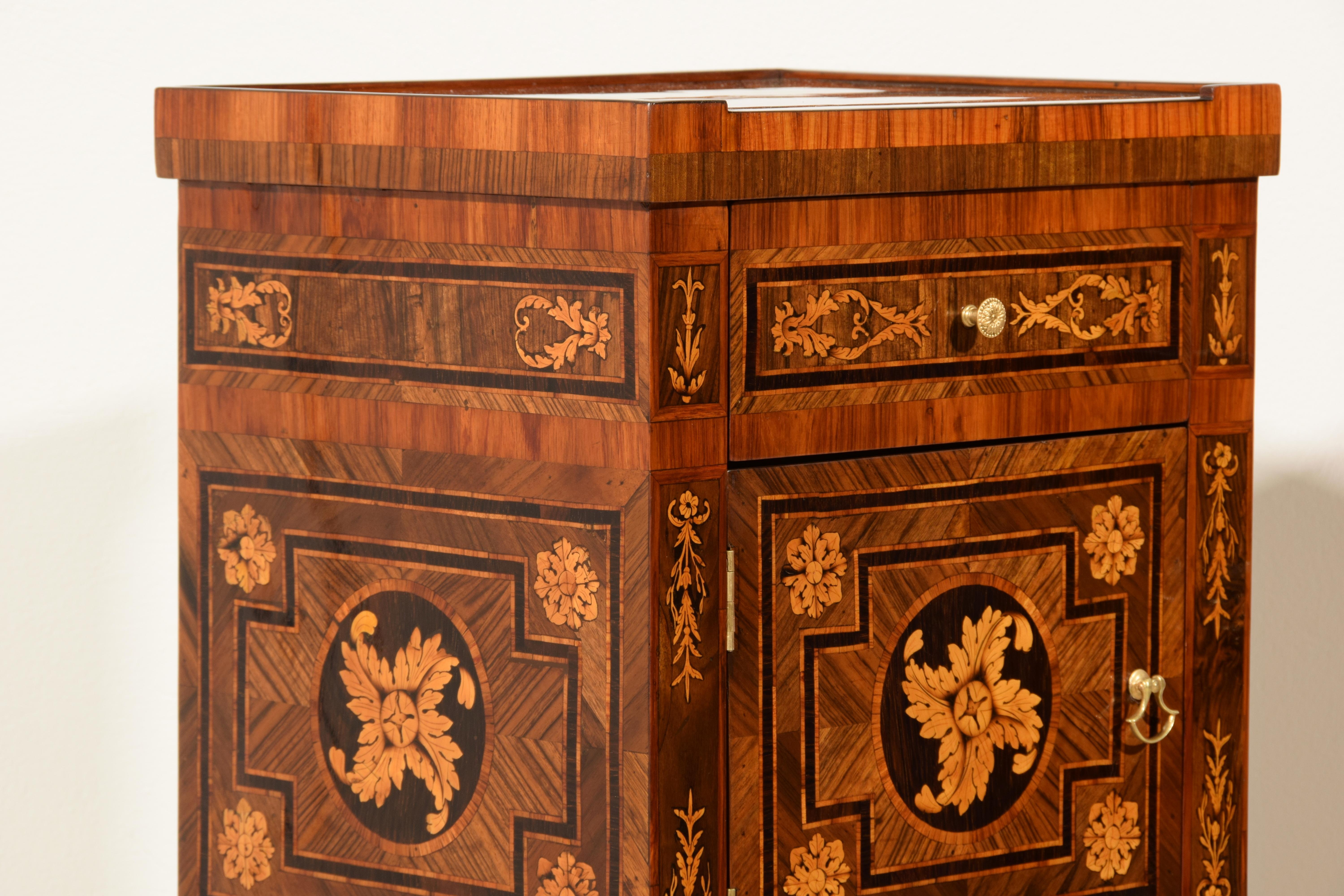 18th Century, Pair of Italian Neoclassical Inlaid Wood Bedside Tables 10