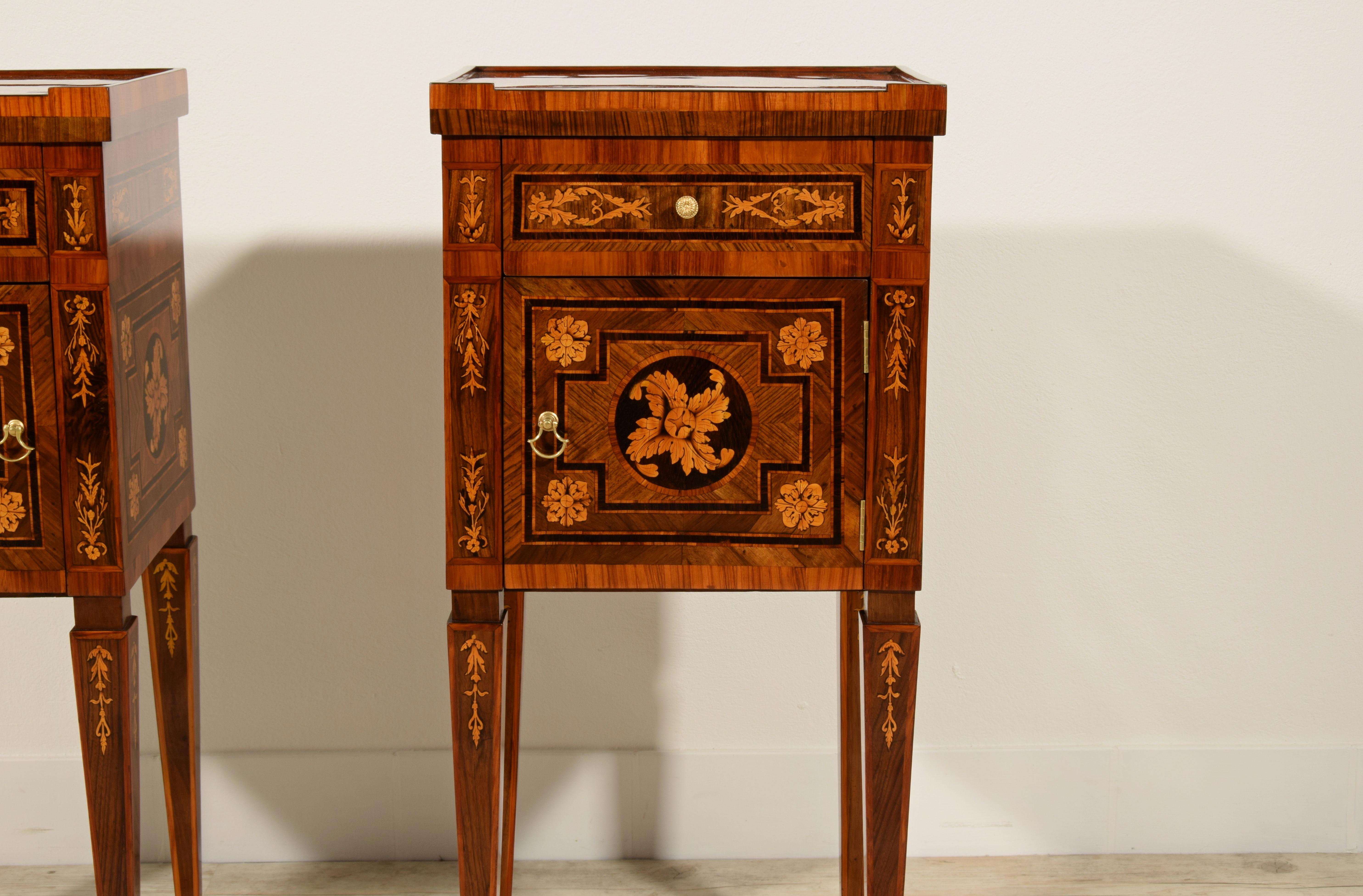 18th Century, Pair of Italian Neoclassical Inlaid Wood Bedside Tables 5