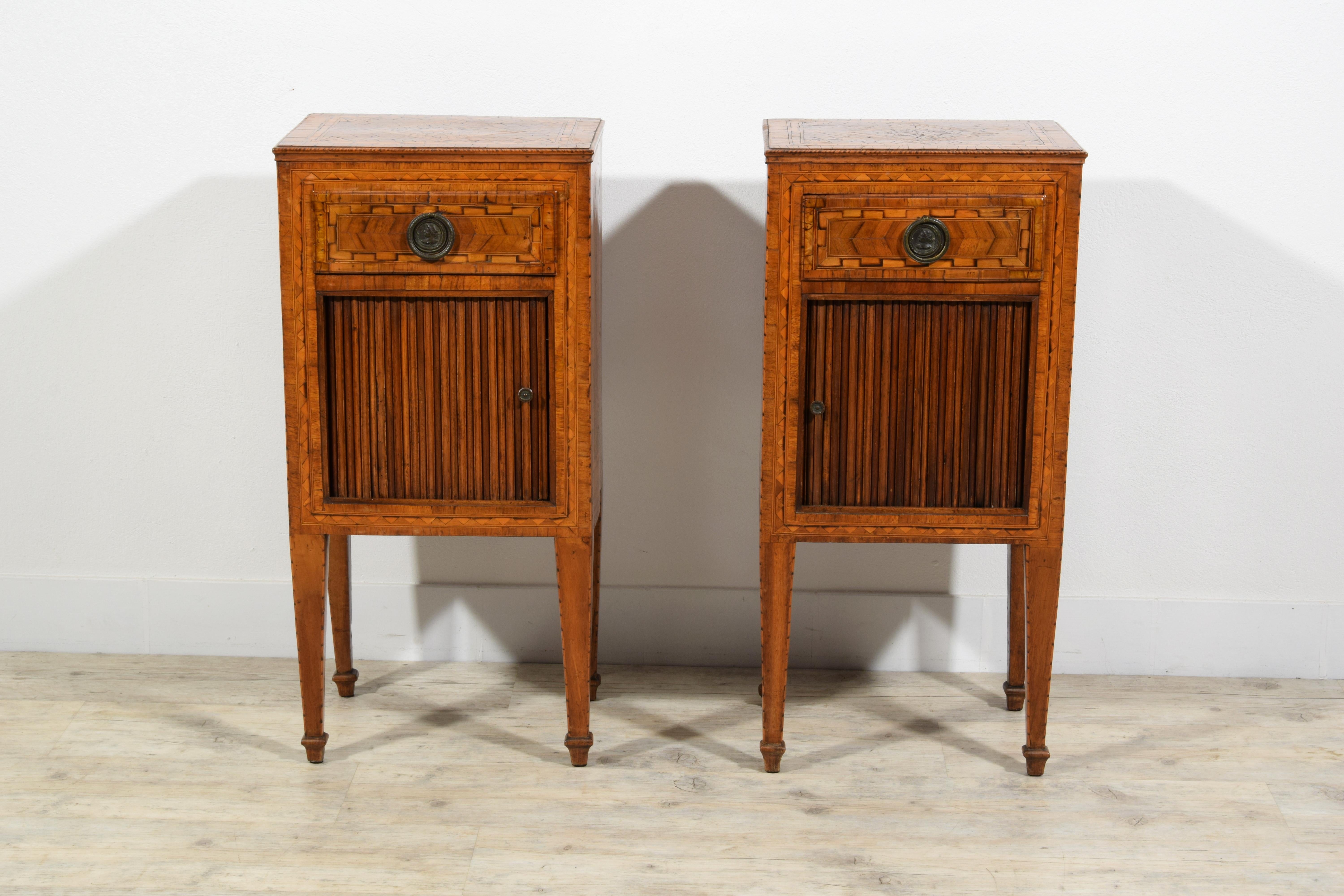 18th century, Pair of Italian Neoclassical Inlay Wood Night Stands For Sale 11