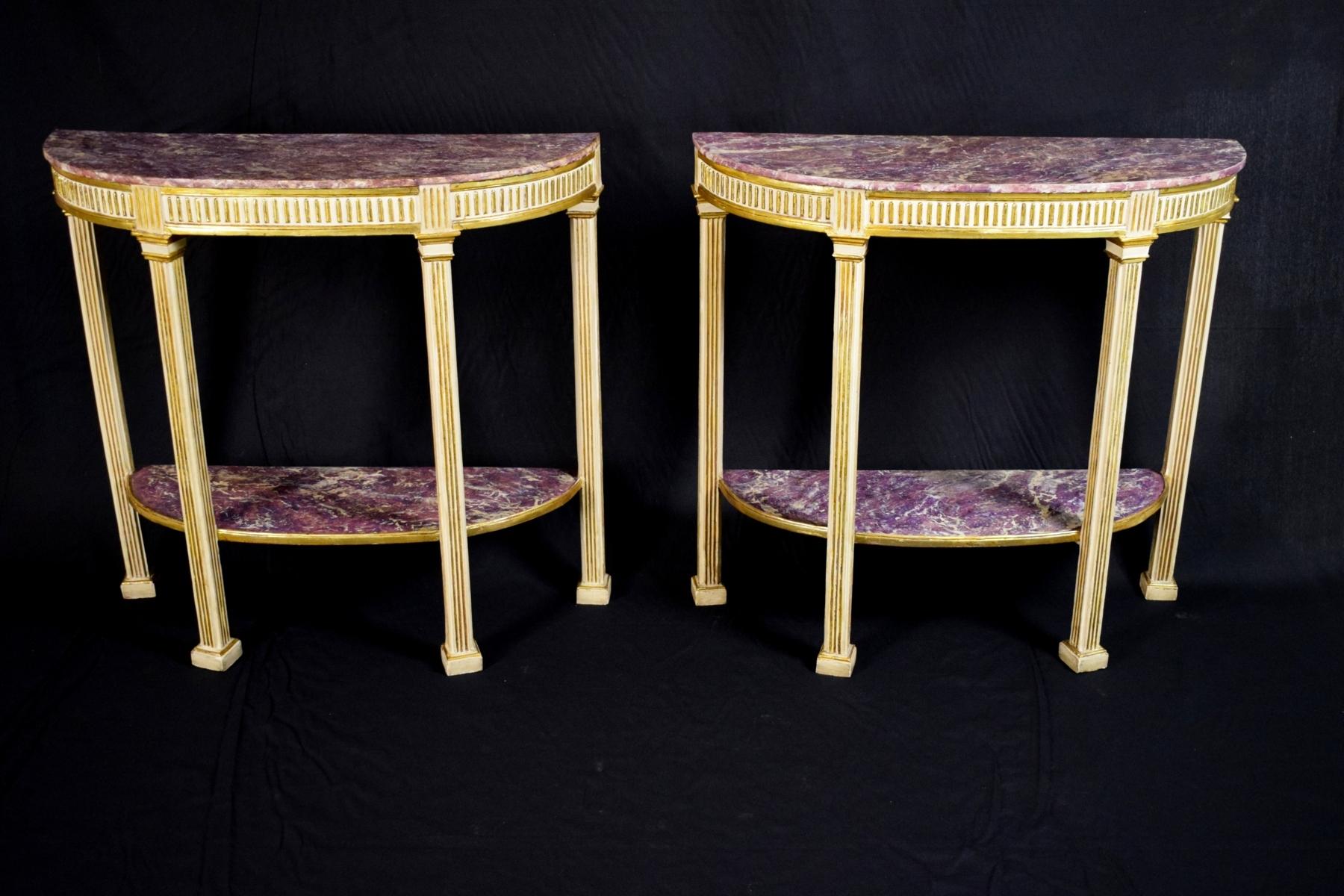 18th Century, Pair of Italian Neoclassical Lacquered and Giltwood Consoles For Sale 13