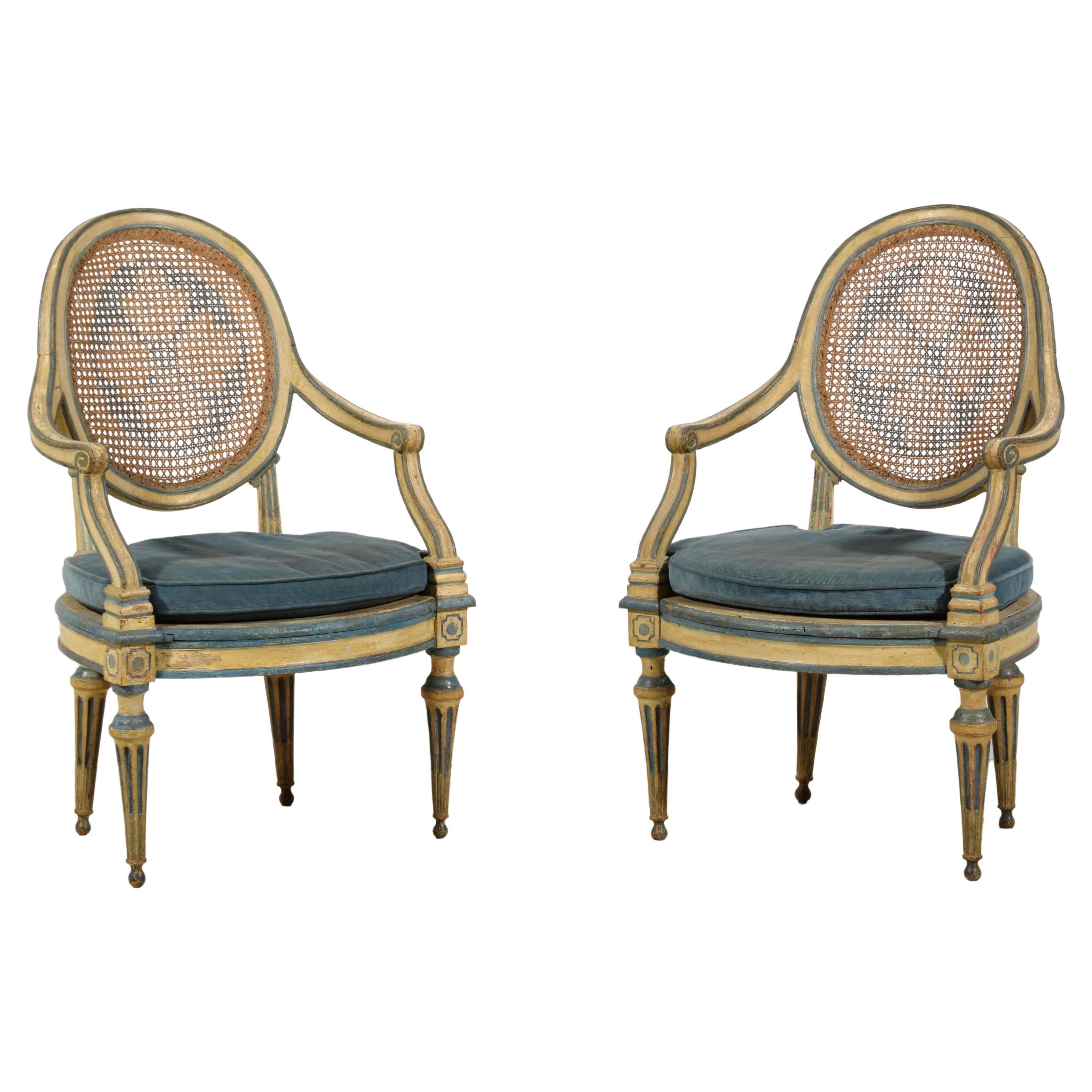 18th Century Pair of Italian Neoclassical Lacquered Wood Armchairs For Sale