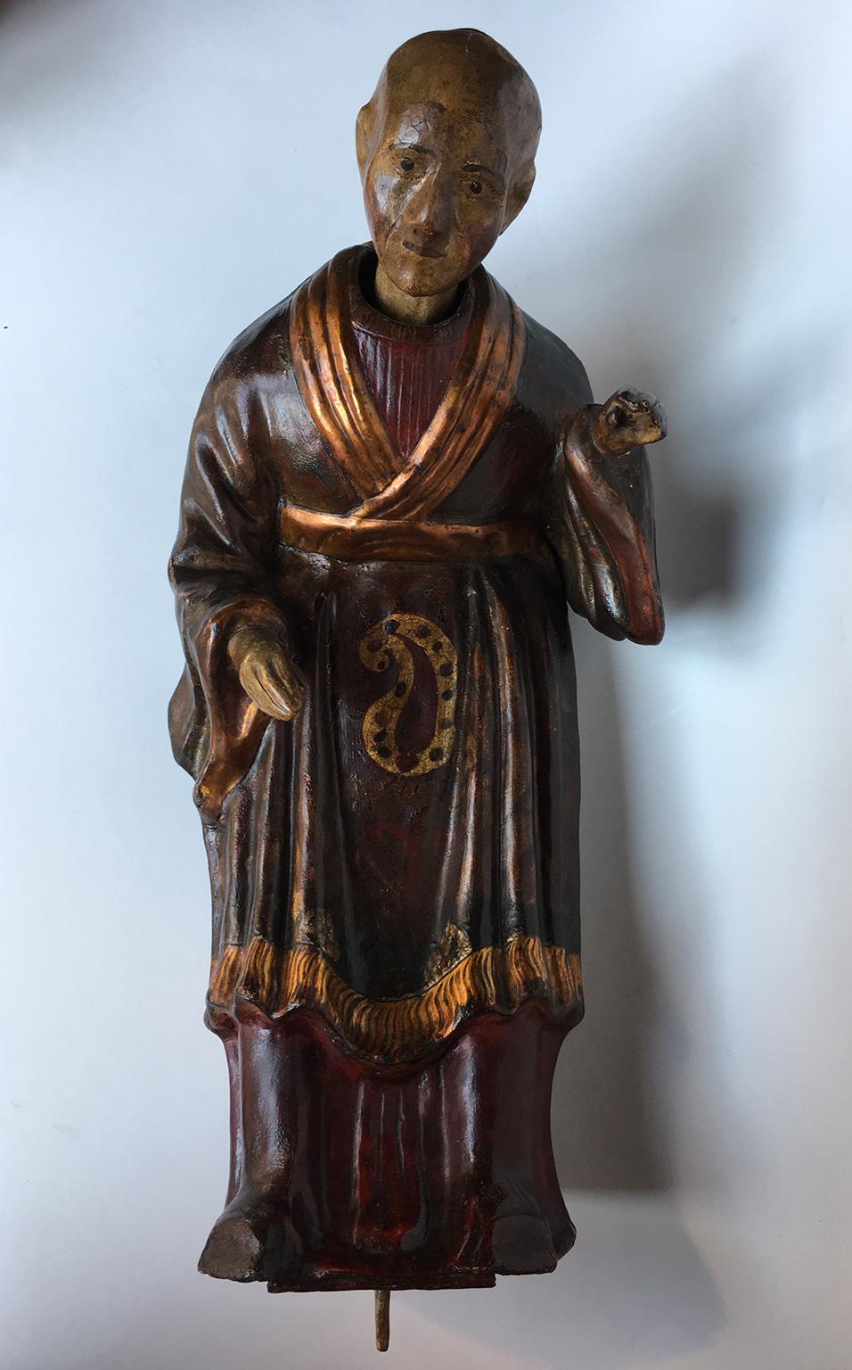 paire de figurines chinoises en papier mâché du 18ème siècle:: vers 1780 1