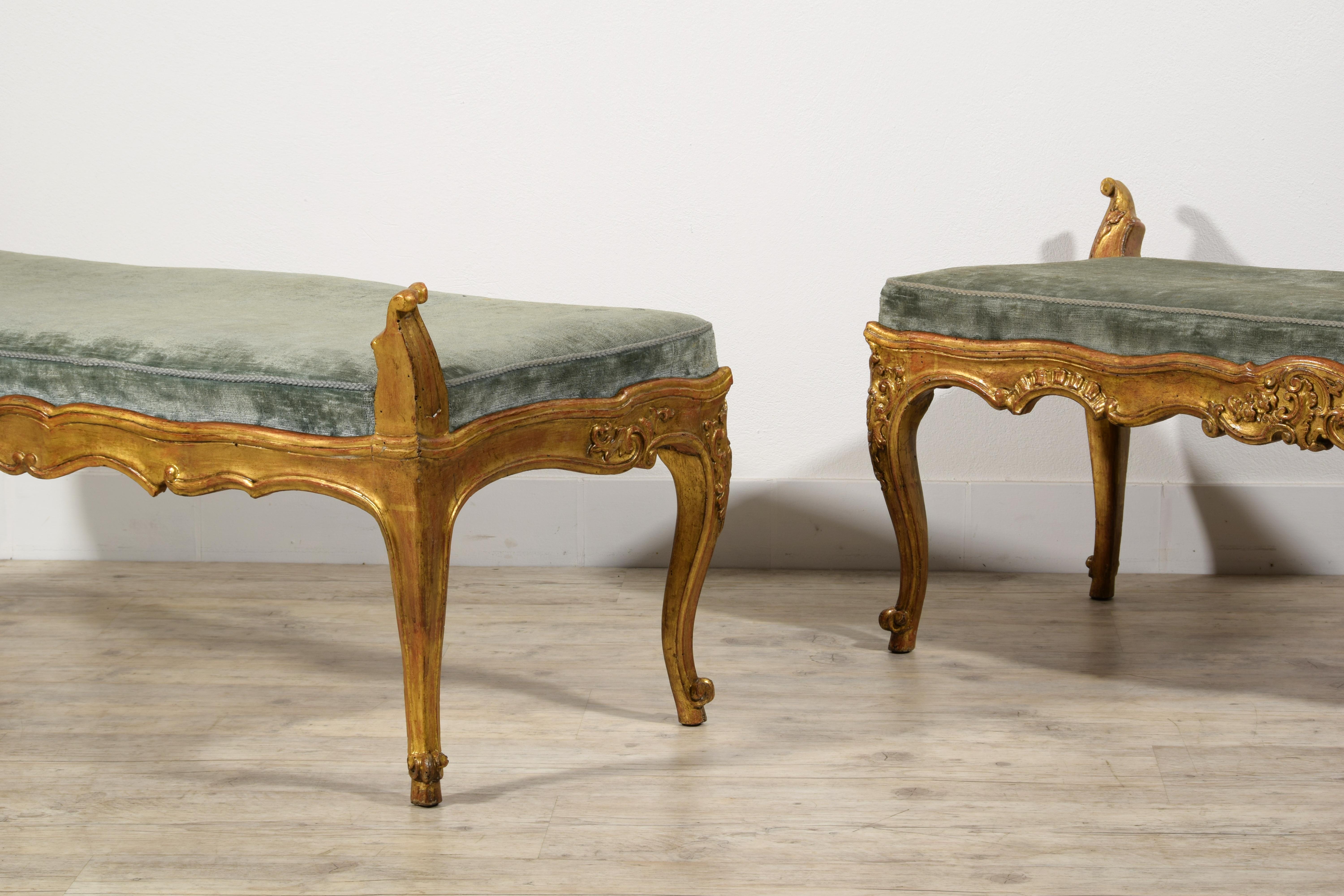 18th Century, Pair of Italian Rococò Carved Giltwood Benches  For Sale 16