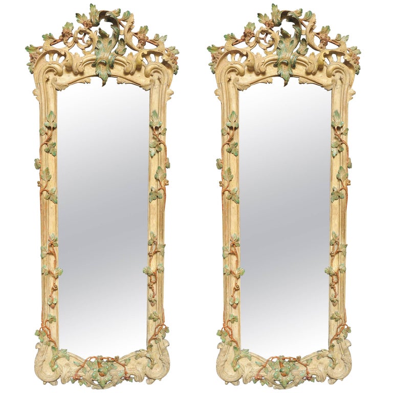 18th Century Pair of Italian Rococo White Mirrors, circa 1740 For Sale