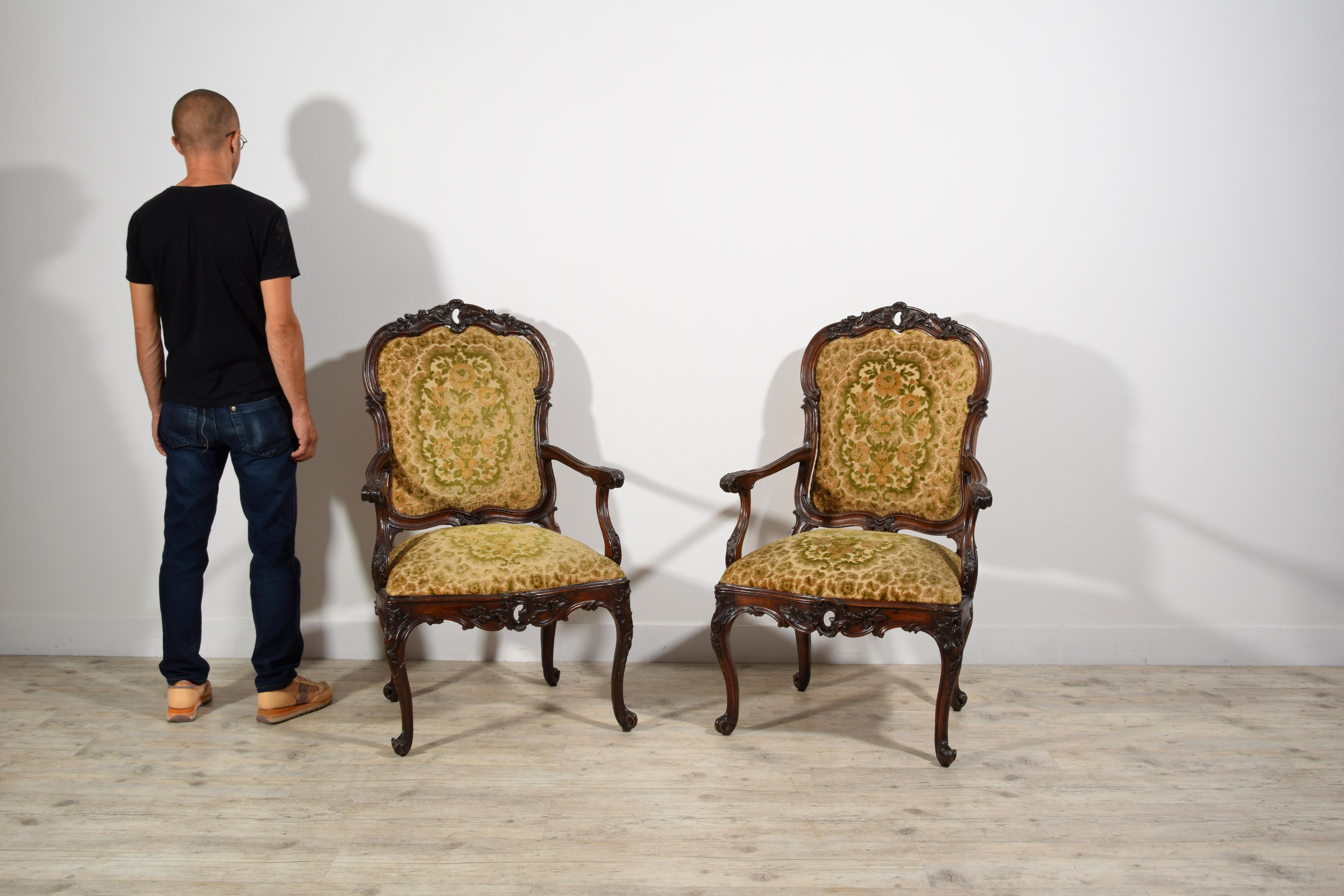 18th Century, Pair of Italian Wood Armchairs For Sale 6