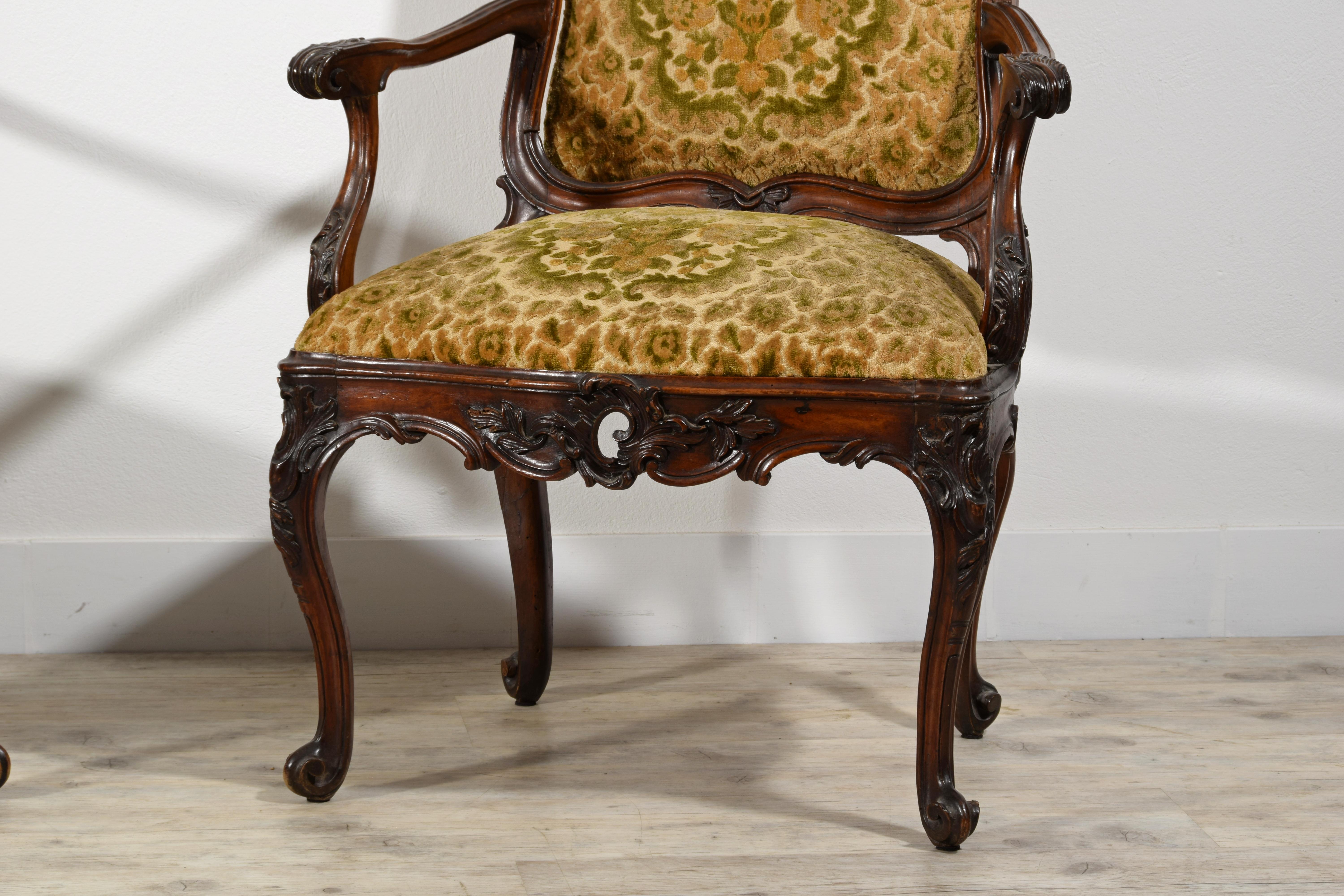 18th Century, Pair of Italian Wood Armchairs For Sale 8
