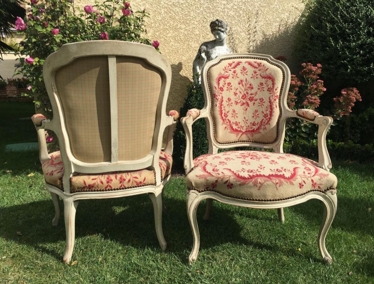 18th Century, Pair of Laquered Armchairs, Louis XV Period For Sale 2