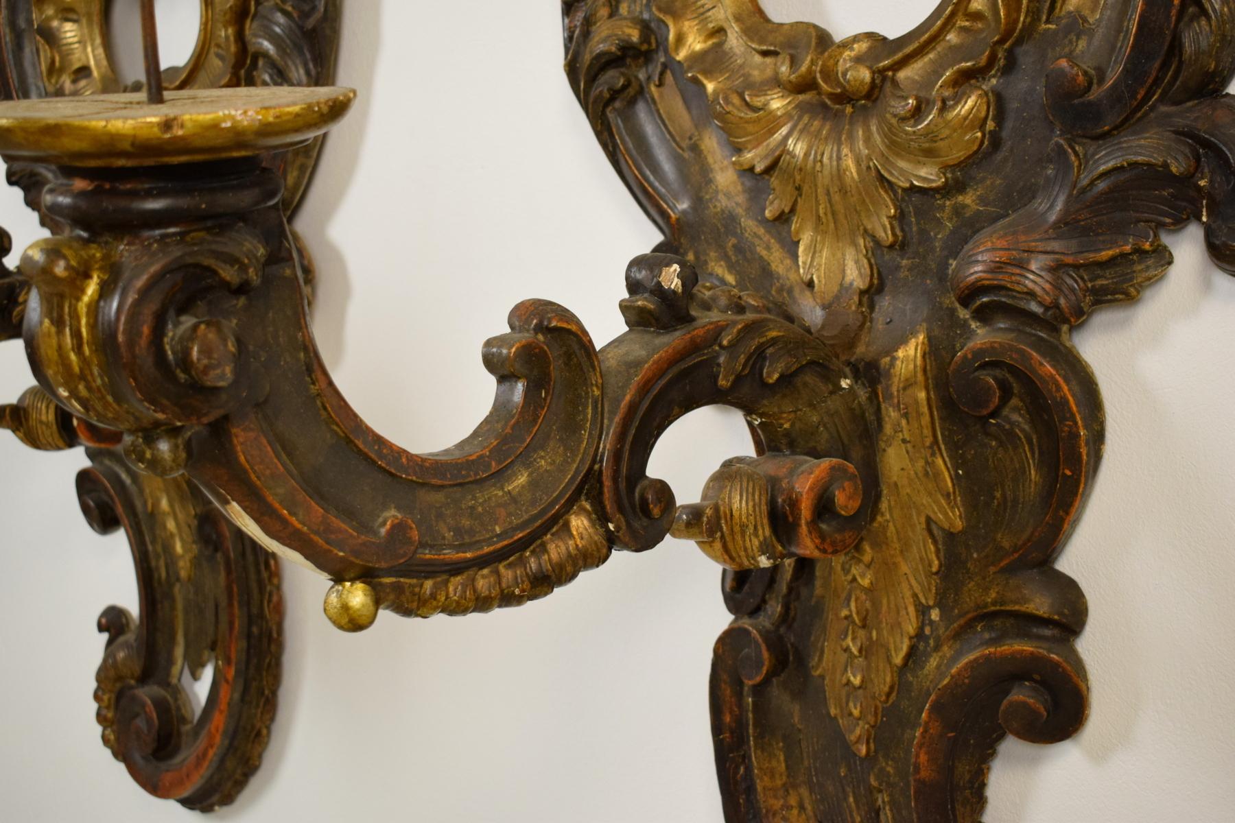 Hand-Carved 18th Century, Pair of Large Italian Carved and Gilded Wood Applique