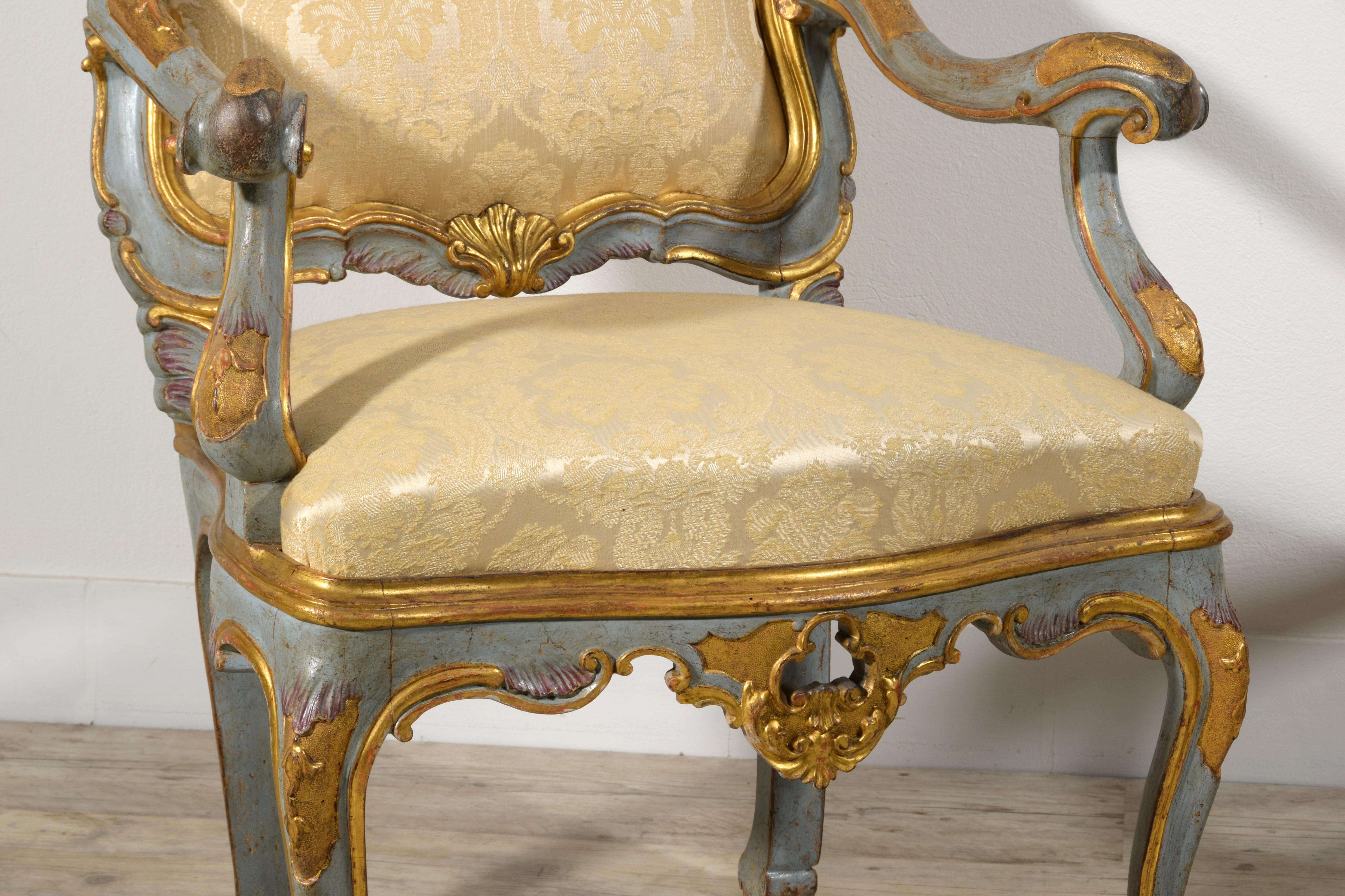Paire de grands fauteuils vénitiens barocchetto laqués et en bois doré du 18ème siècle  en vente 12