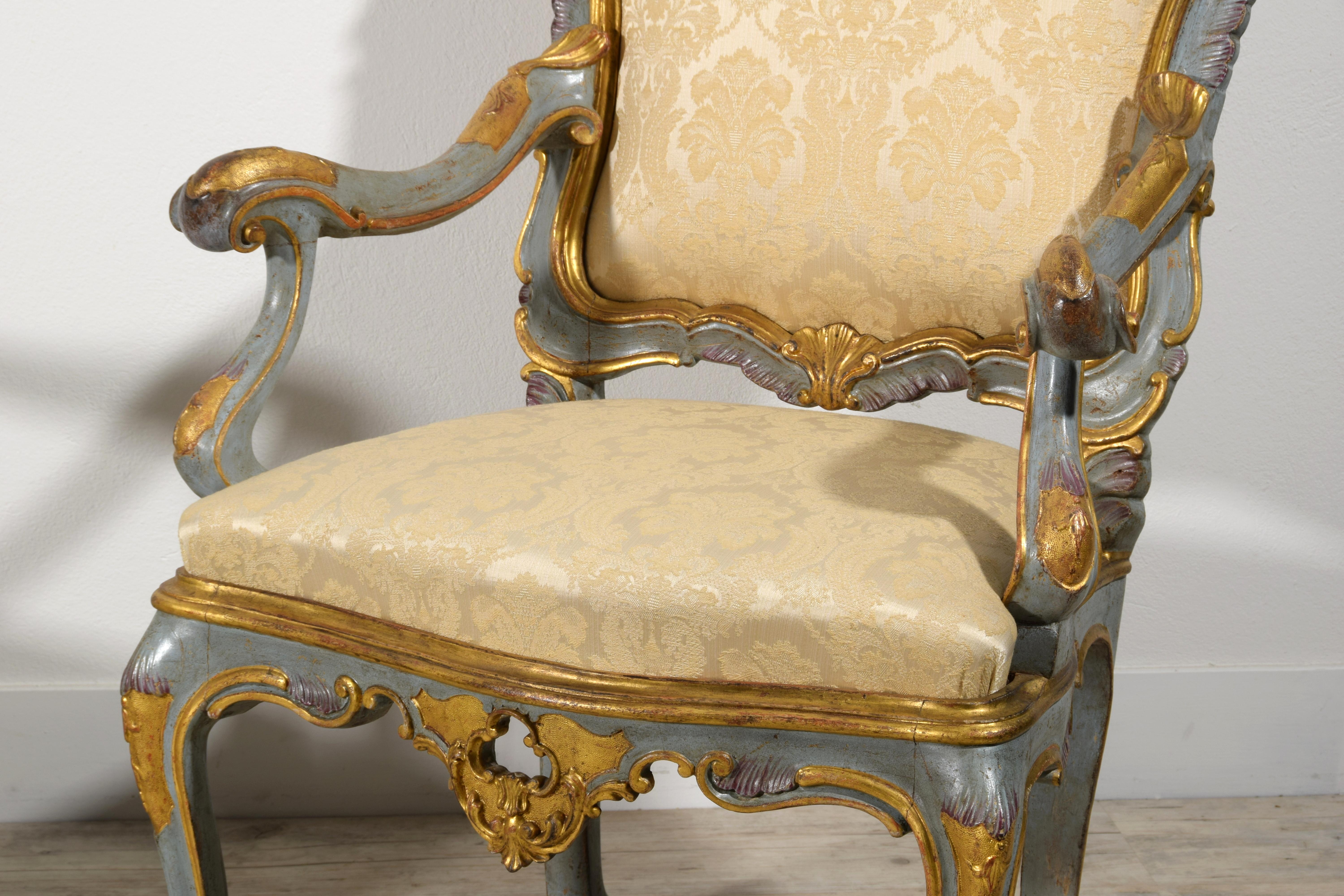 Paire de grands fauteuils vénitiens barocchetto laqués et en bois doré du 18ème siècle  en vente 13