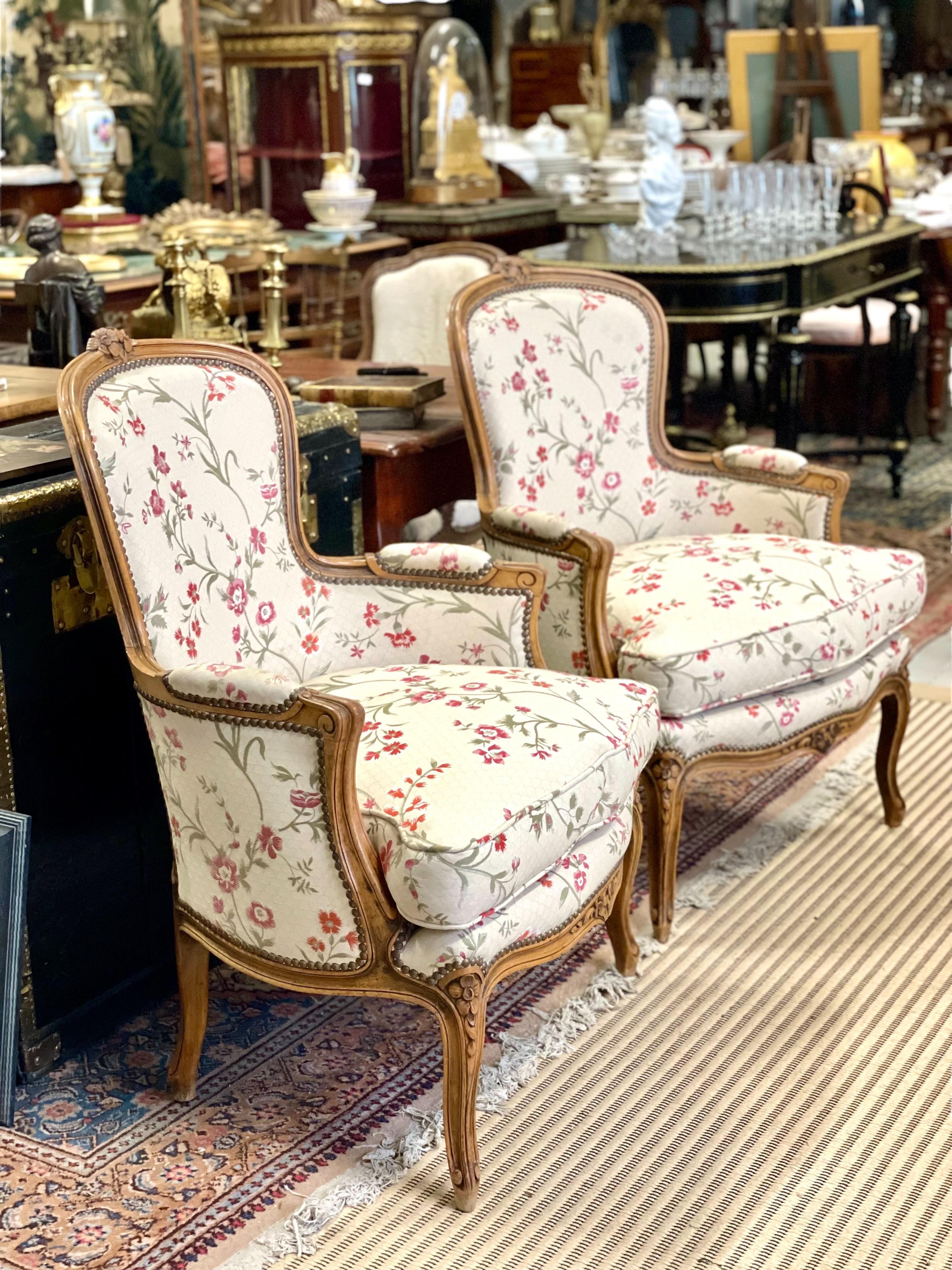 Paire de chaises Bergère d'époque Louis XV du XVIIIe siècle en vente 8