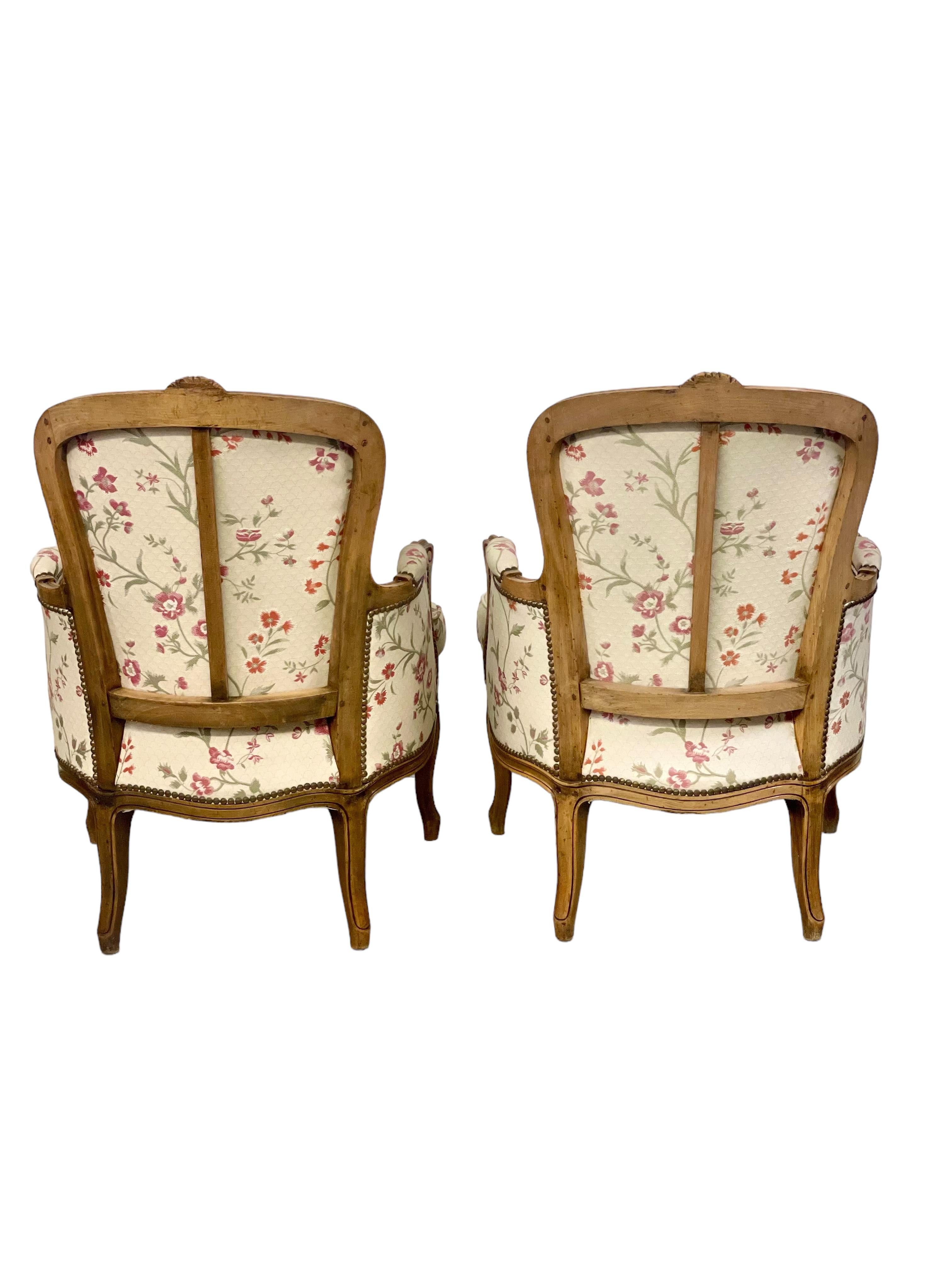 Hêtre Paire de chaises Bergère d'époque Louis XV du XVIIIe siècle en vente