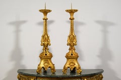 18th Century, Pair of Neoclassical Italian Carved and Gilt Wood Candlesticks