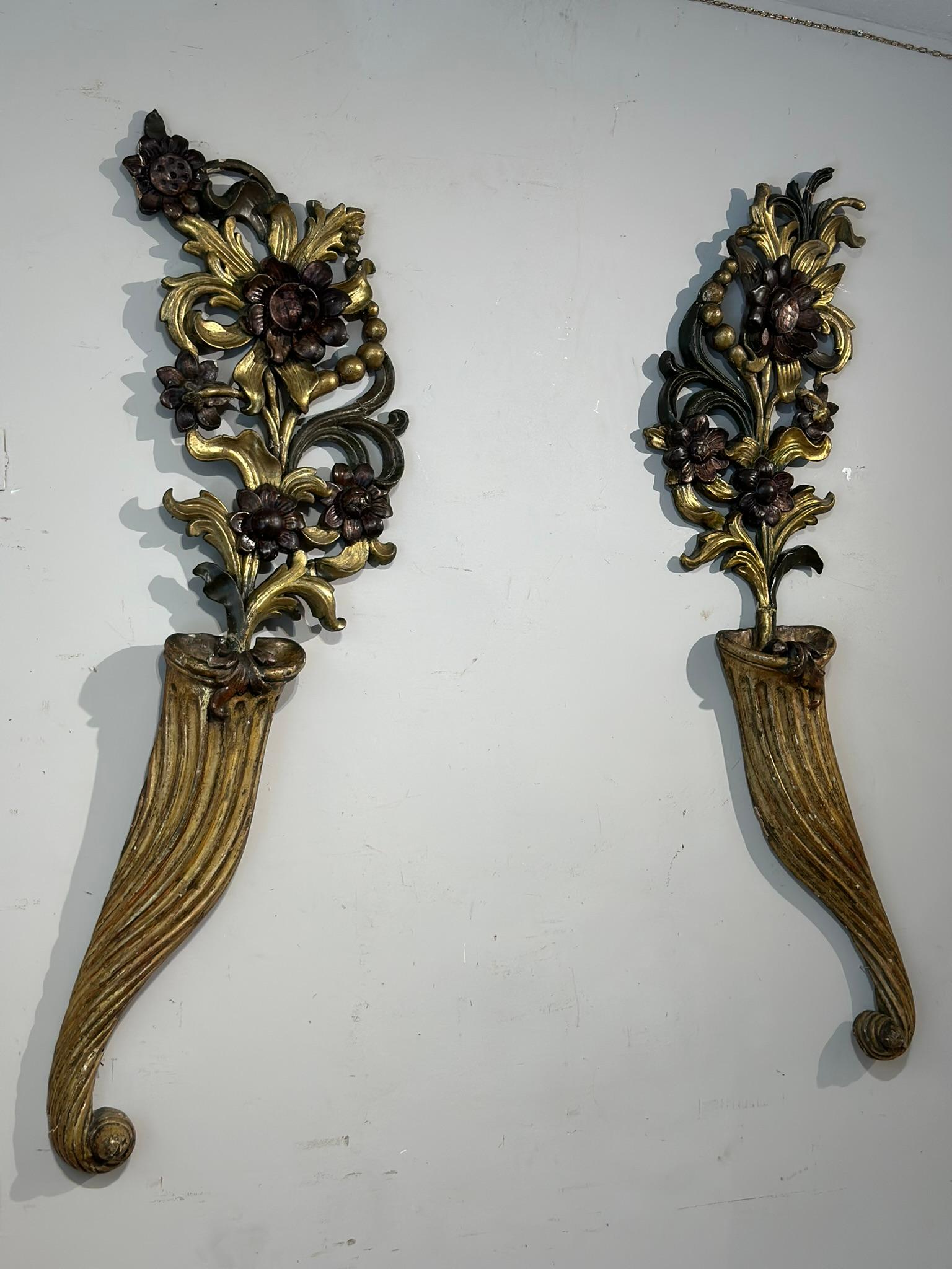 Italian 18th Century Pair of Ornamental Fridges For Sale