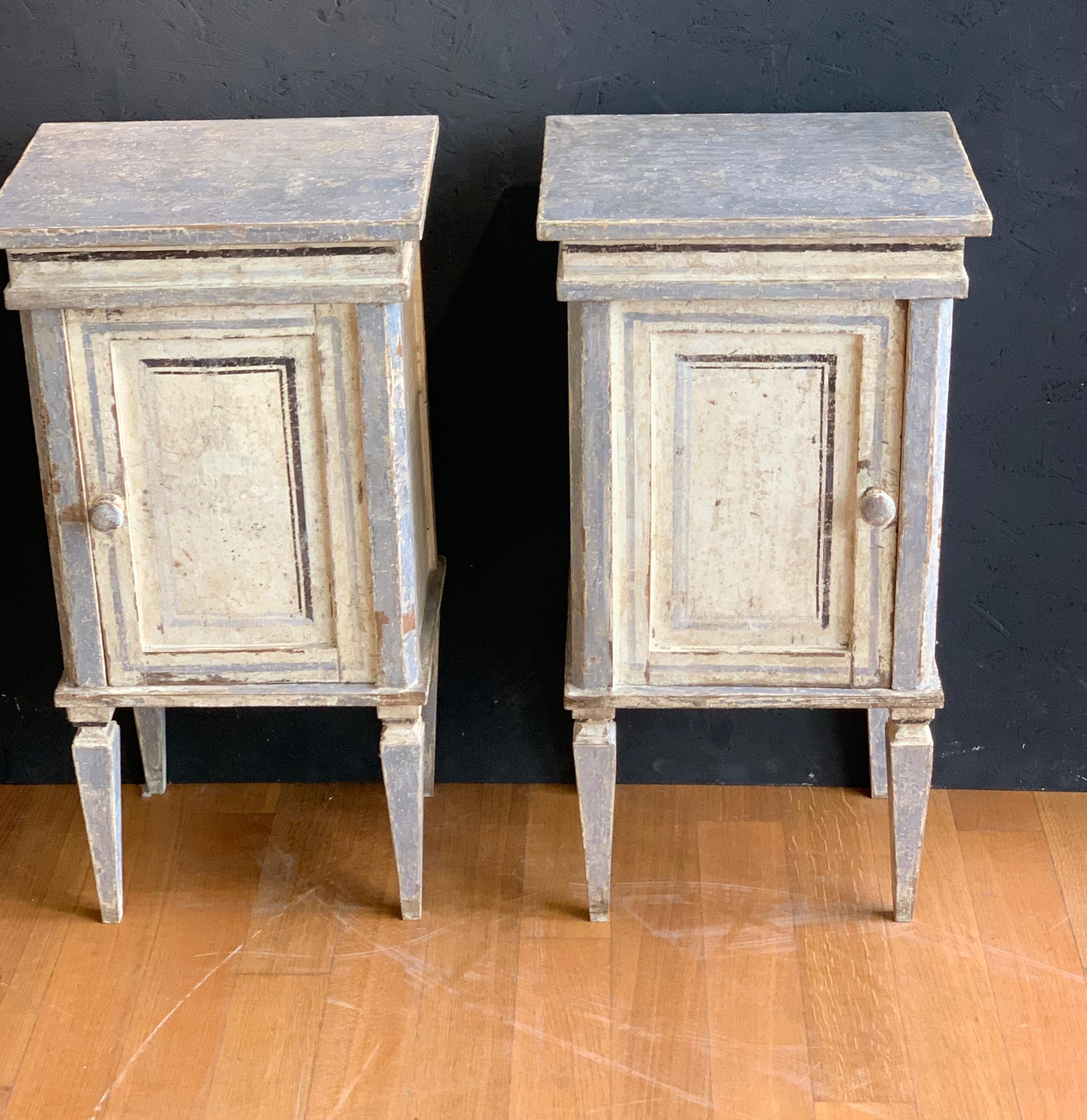 18th Century Pair of Painted Bedside Table 1