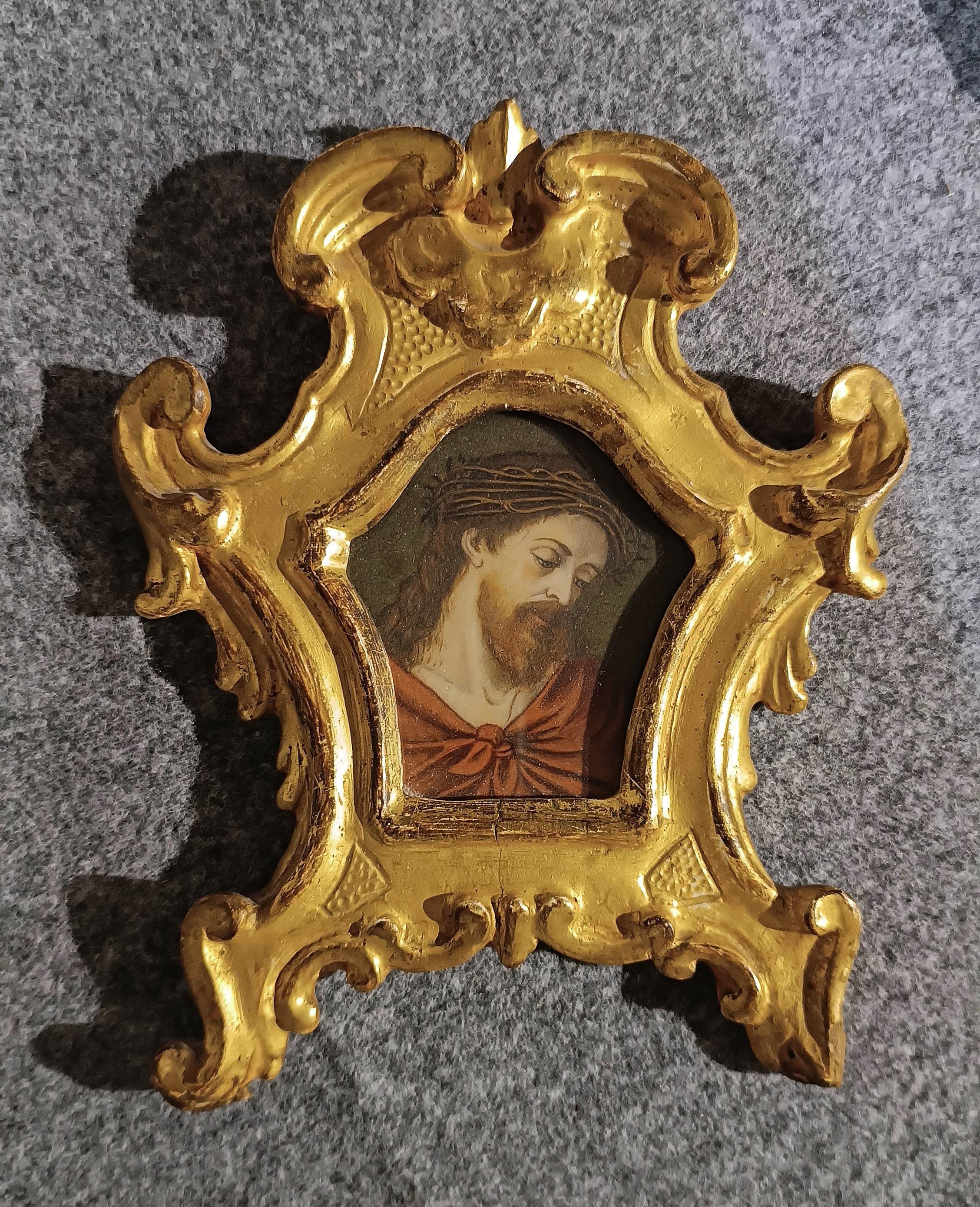 Italian 18th CENTURY PAIR OF SMALL GOLDEN FRAMES WITH PAINTINGS For Sale