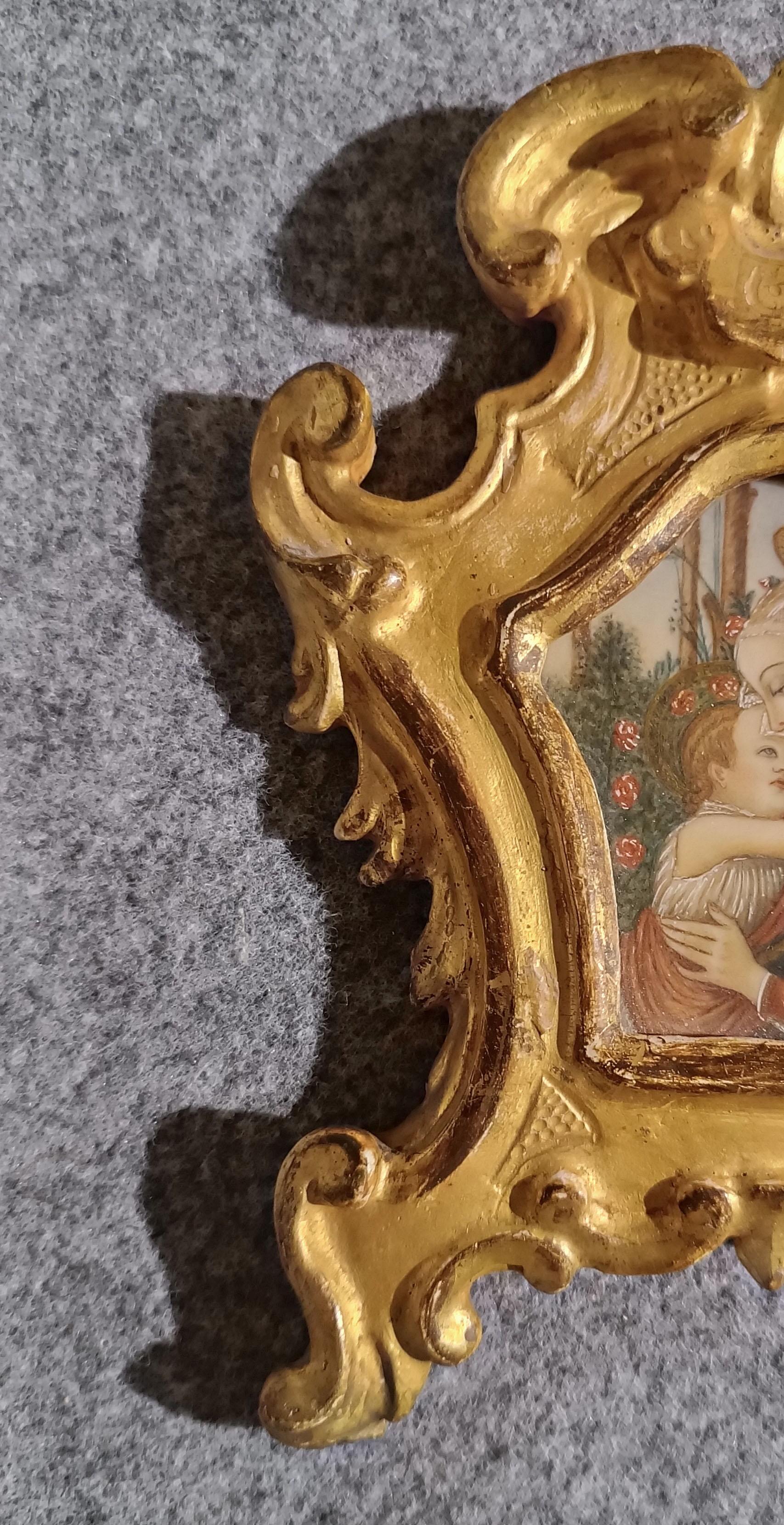 Wood 18th CENTURY PAIR OF SMALL GOLDEN FRAMES WITH PAINTINGS For Sale