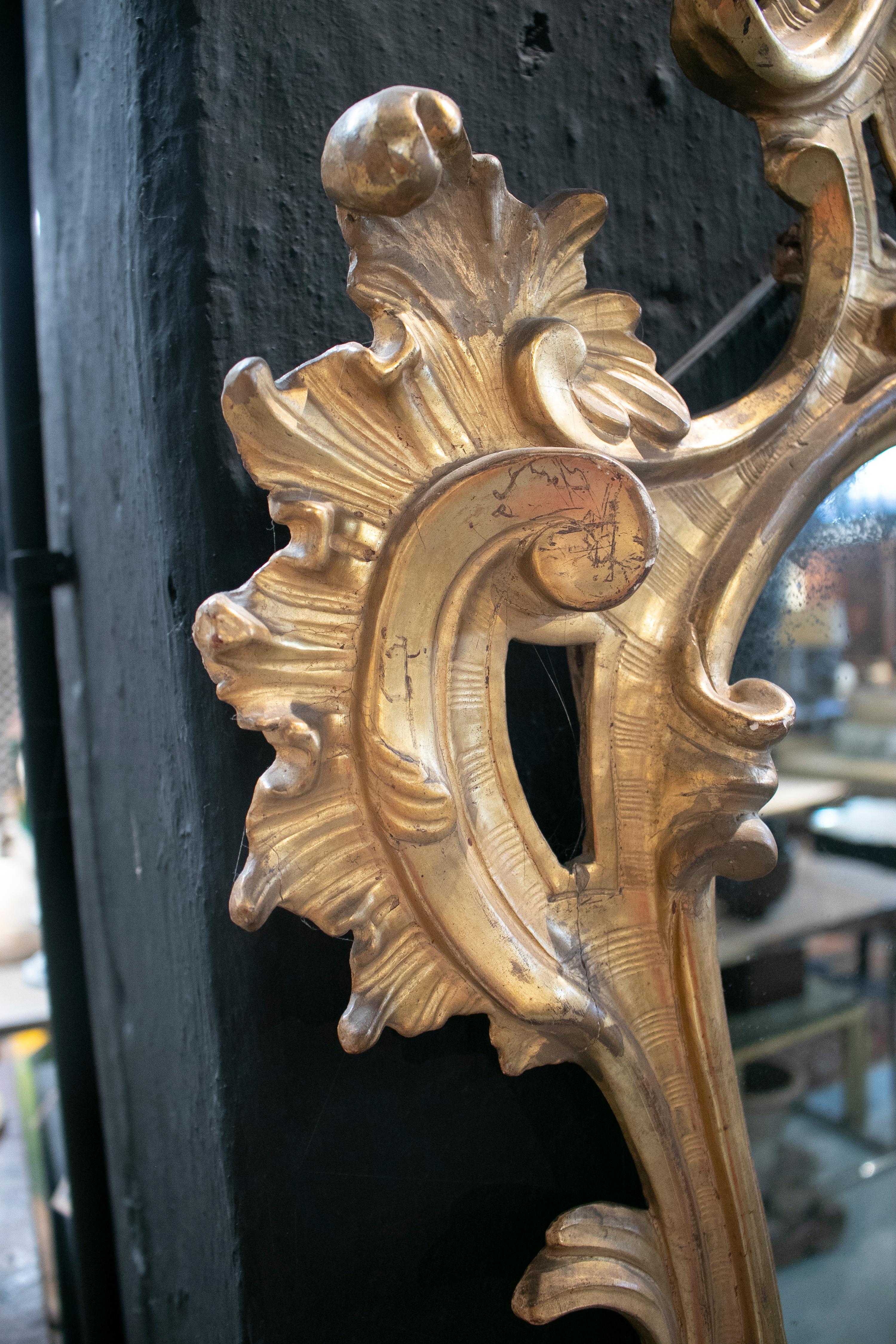 18th Century Pair of Spanish Isabelline Gold Gildwood Mirrors In Good Condition In Marbella, ES