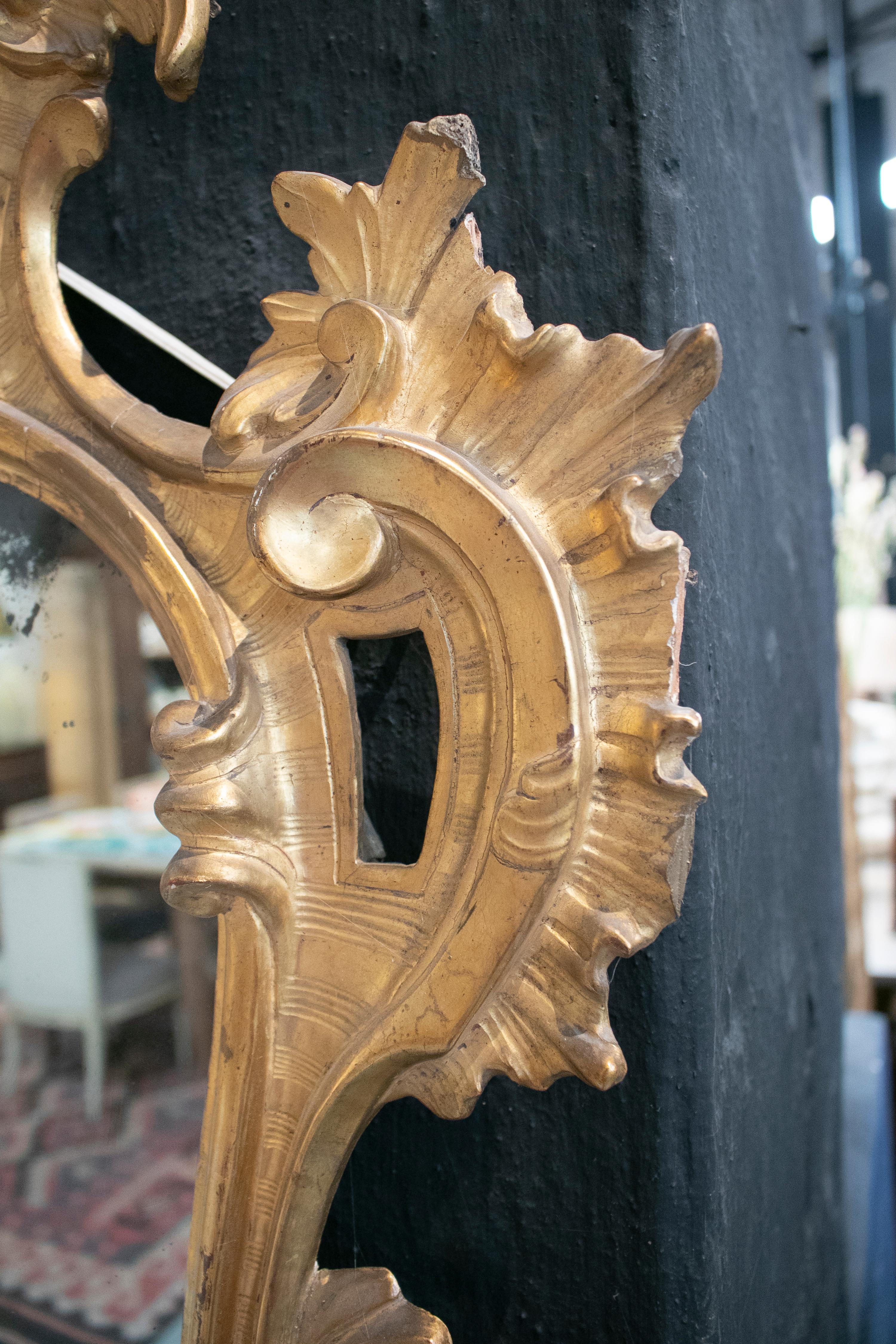 Wood 18th Century Pair of Spanish Isabelline Gold Gildwood Mirrors