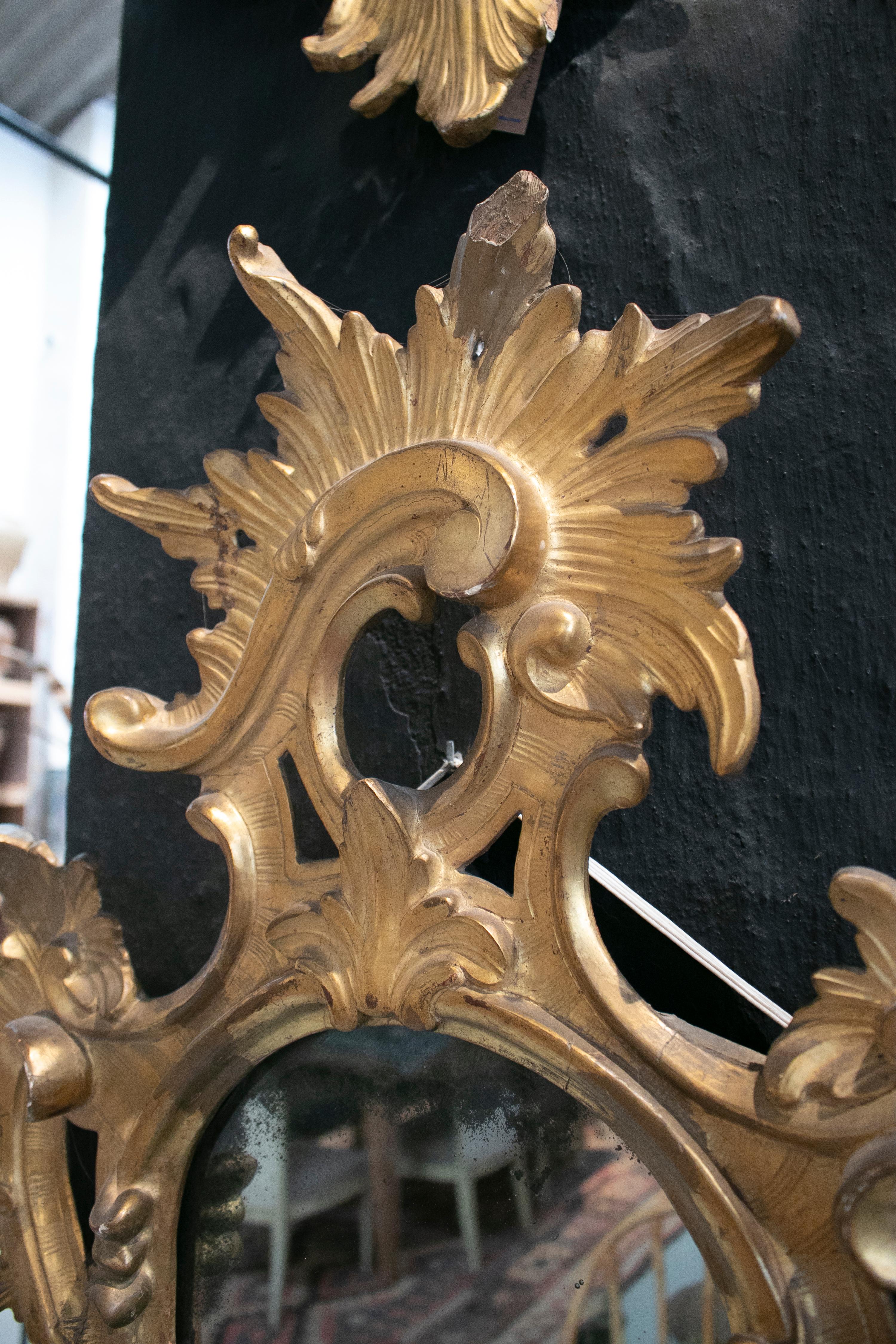 18th Century Pair of Spanish Isabelline Gold Gildwood Mirrors 1