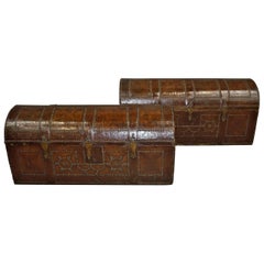 18th Century Pair of Spanish Leather Travelling Trunks Chests