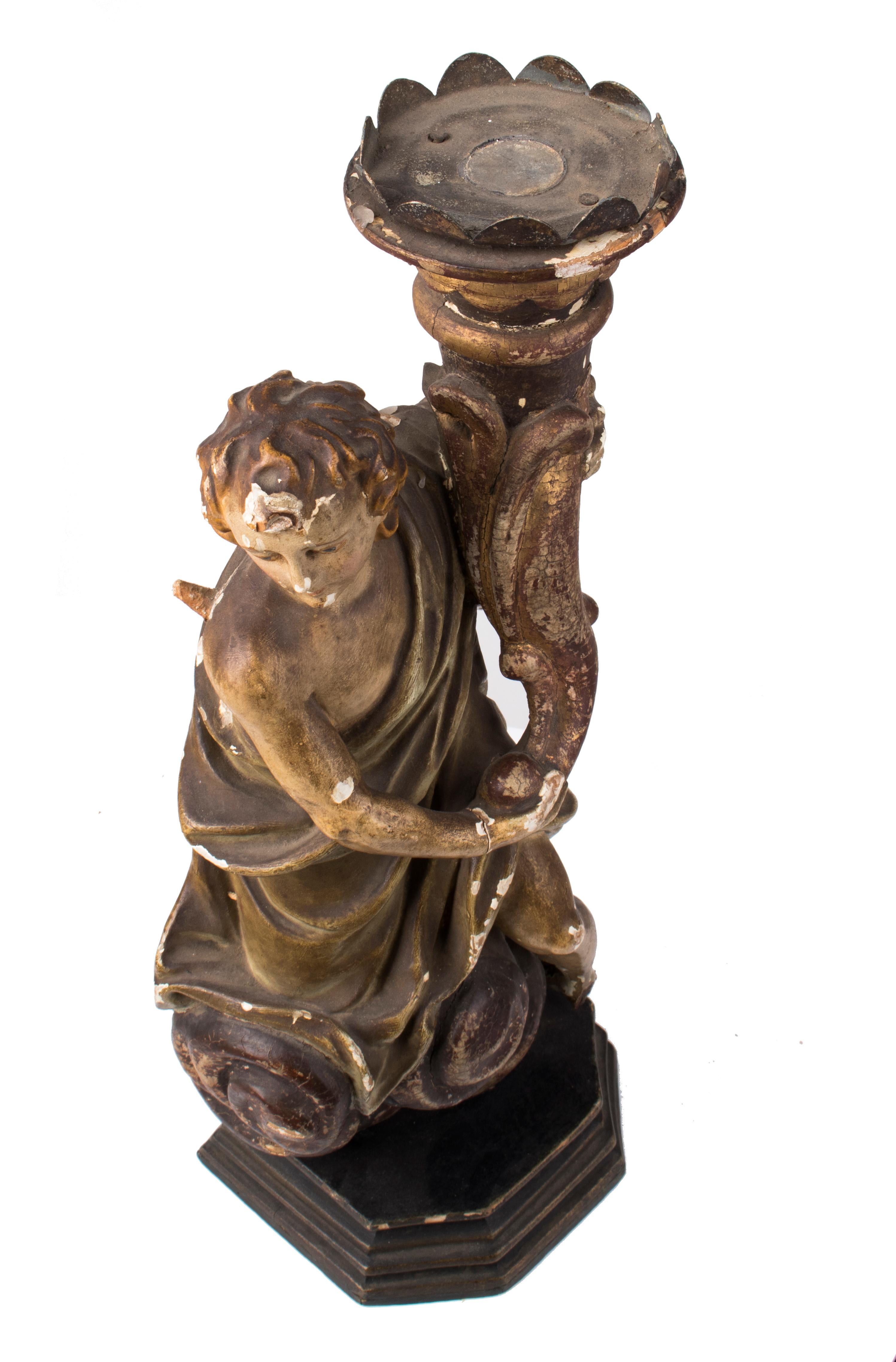Hand-Carved 18th Century Pair of Spanish Torch Holder Angel Gold Gilded Wooden Figures For Sale