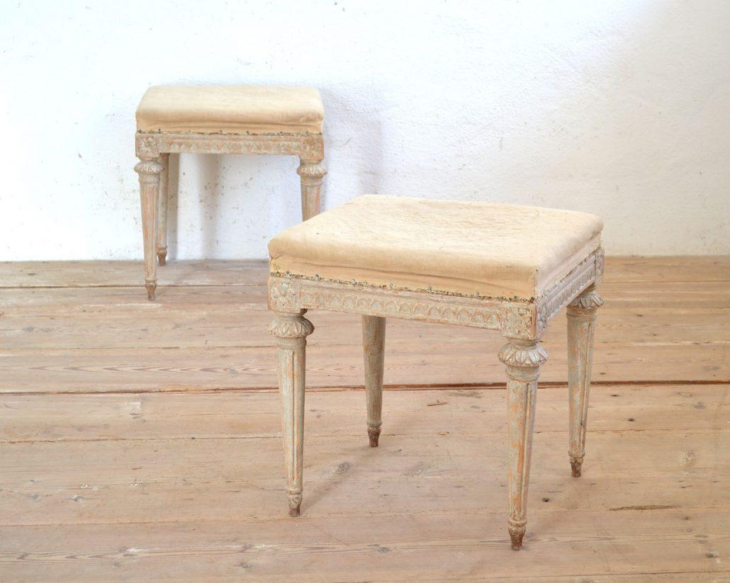 18th Century Pair of Swedish Gustavian Period Foot Stools or Benches In Excellent Condition In Wichita, KS